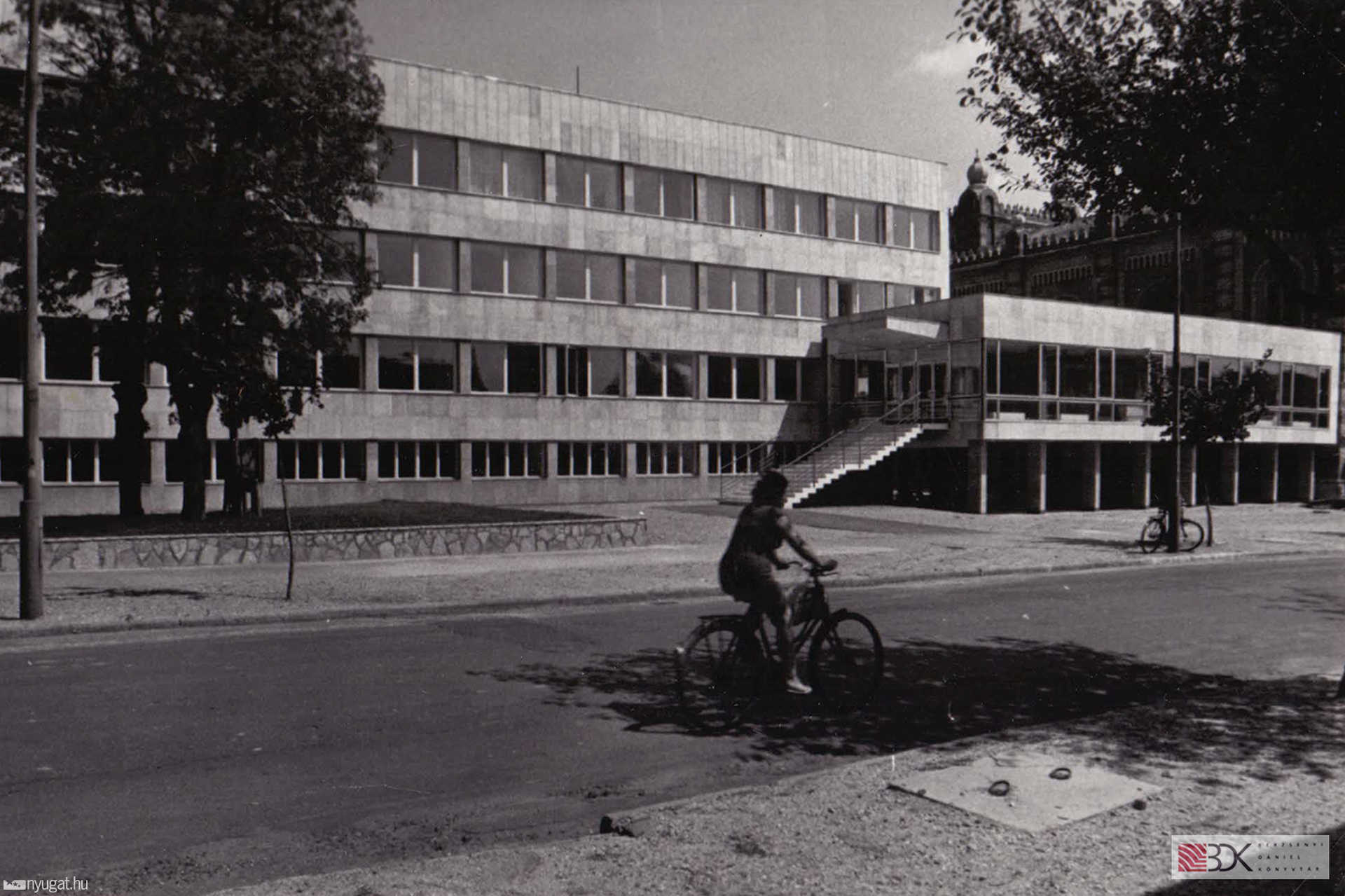 Az újonnan felépült Zeneiskola