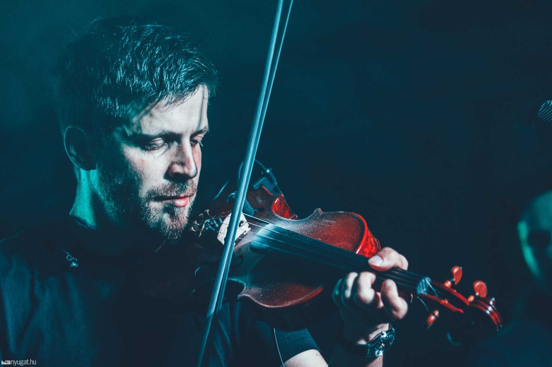 Szabó Balázs bandája koncert az MMIK-ban