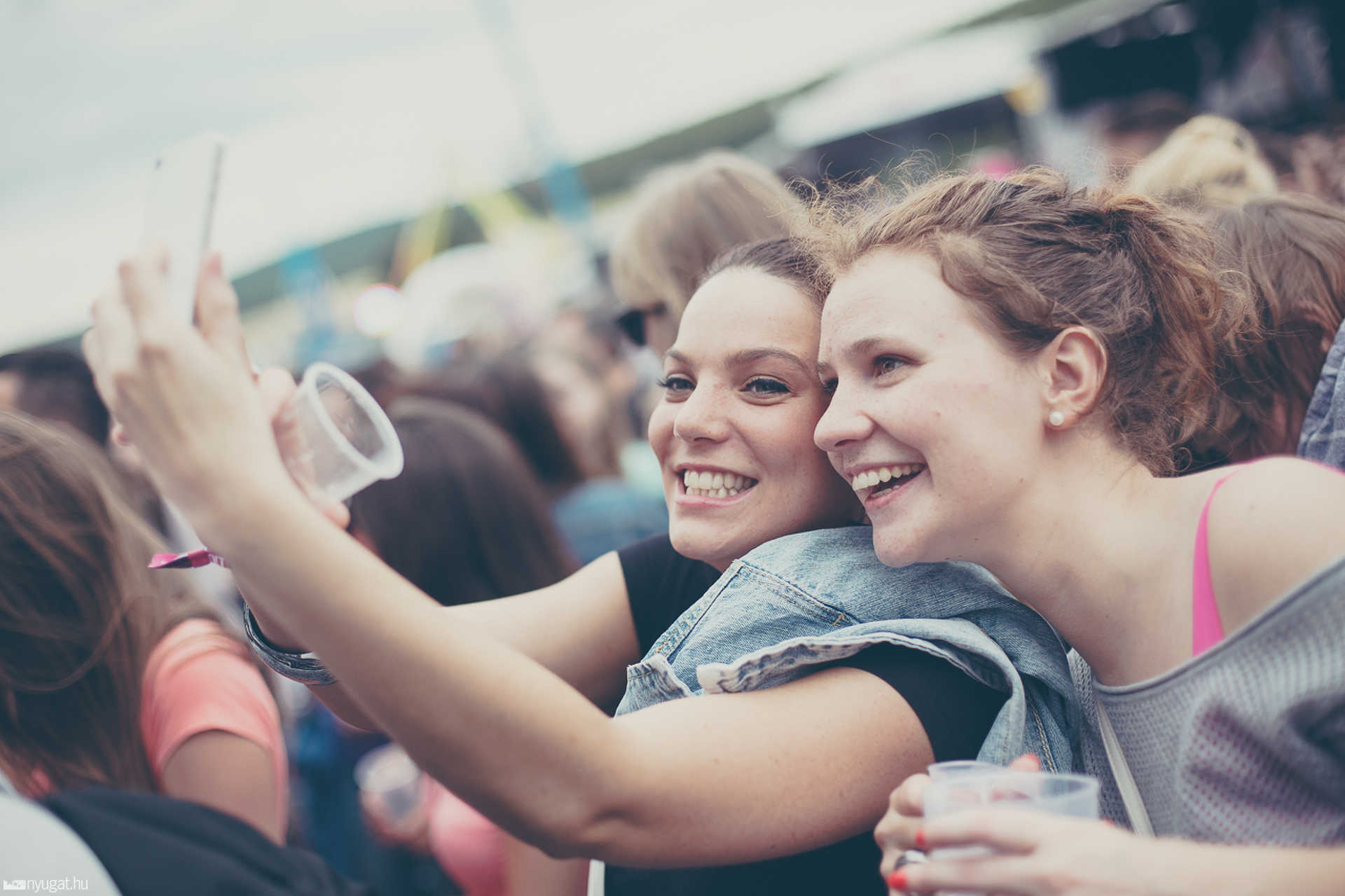 VOLT 2014 - telefonok mindenhol