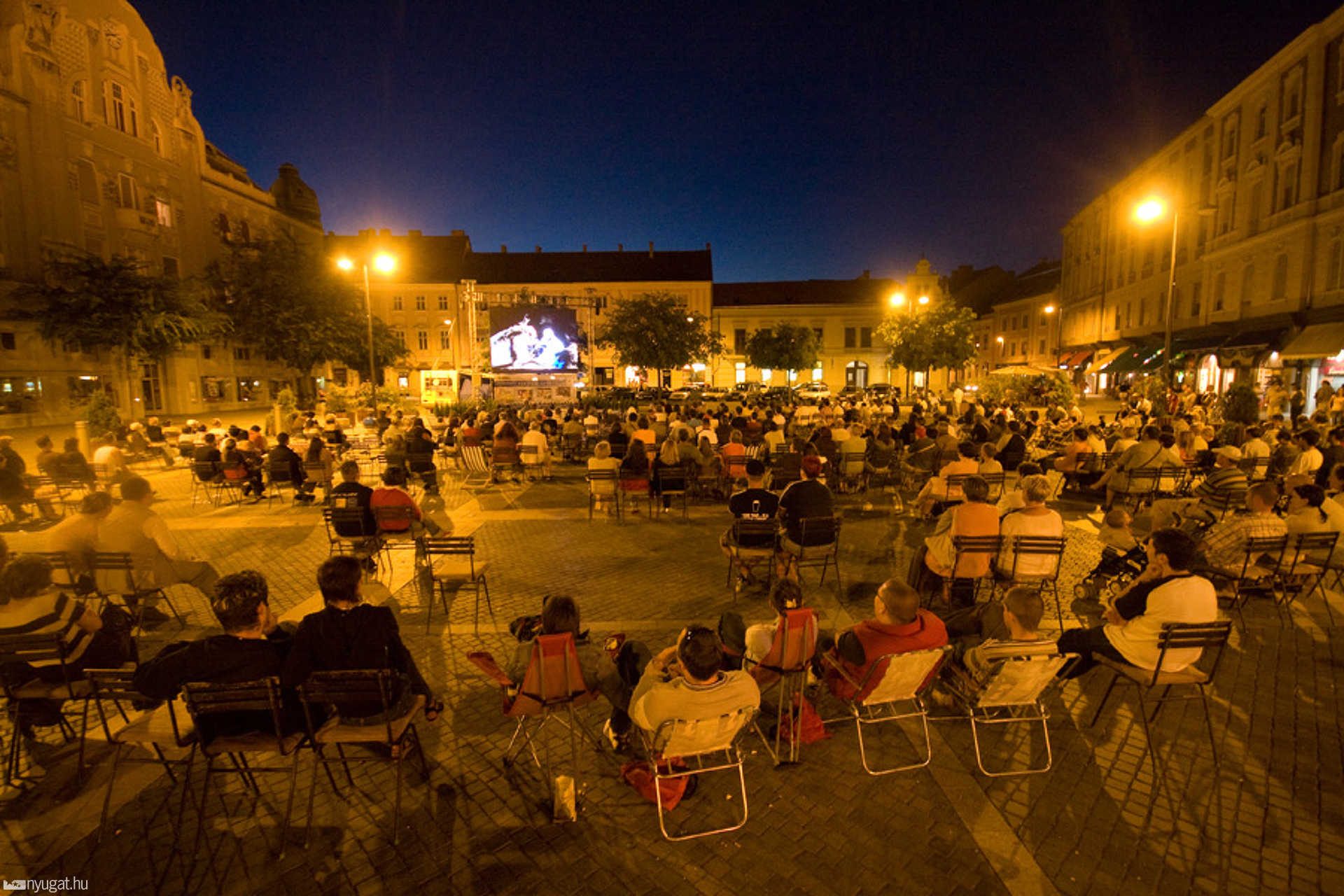 Tér-Film-Zene a Fő téren