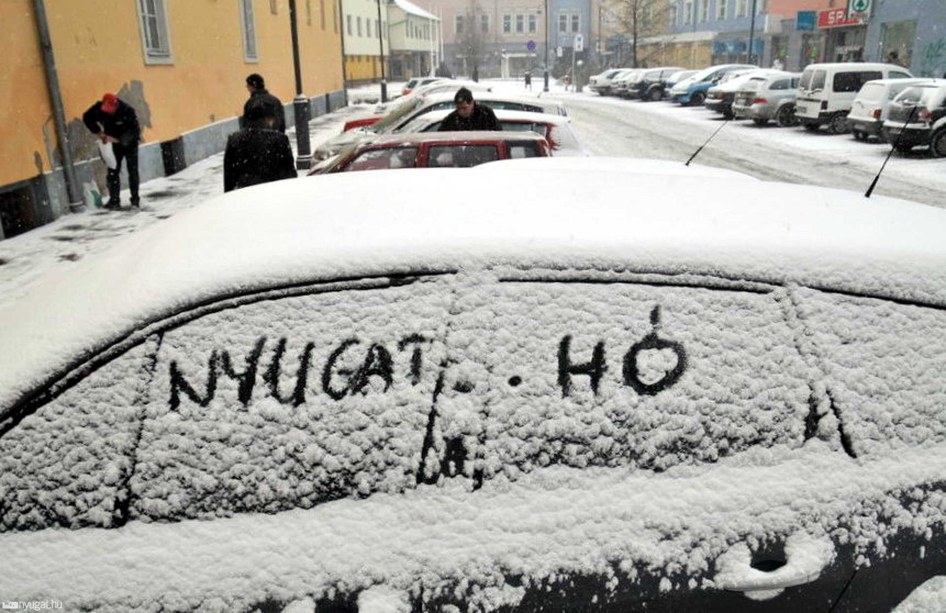 Sok új kép a havas Szombathelyről és Vépről