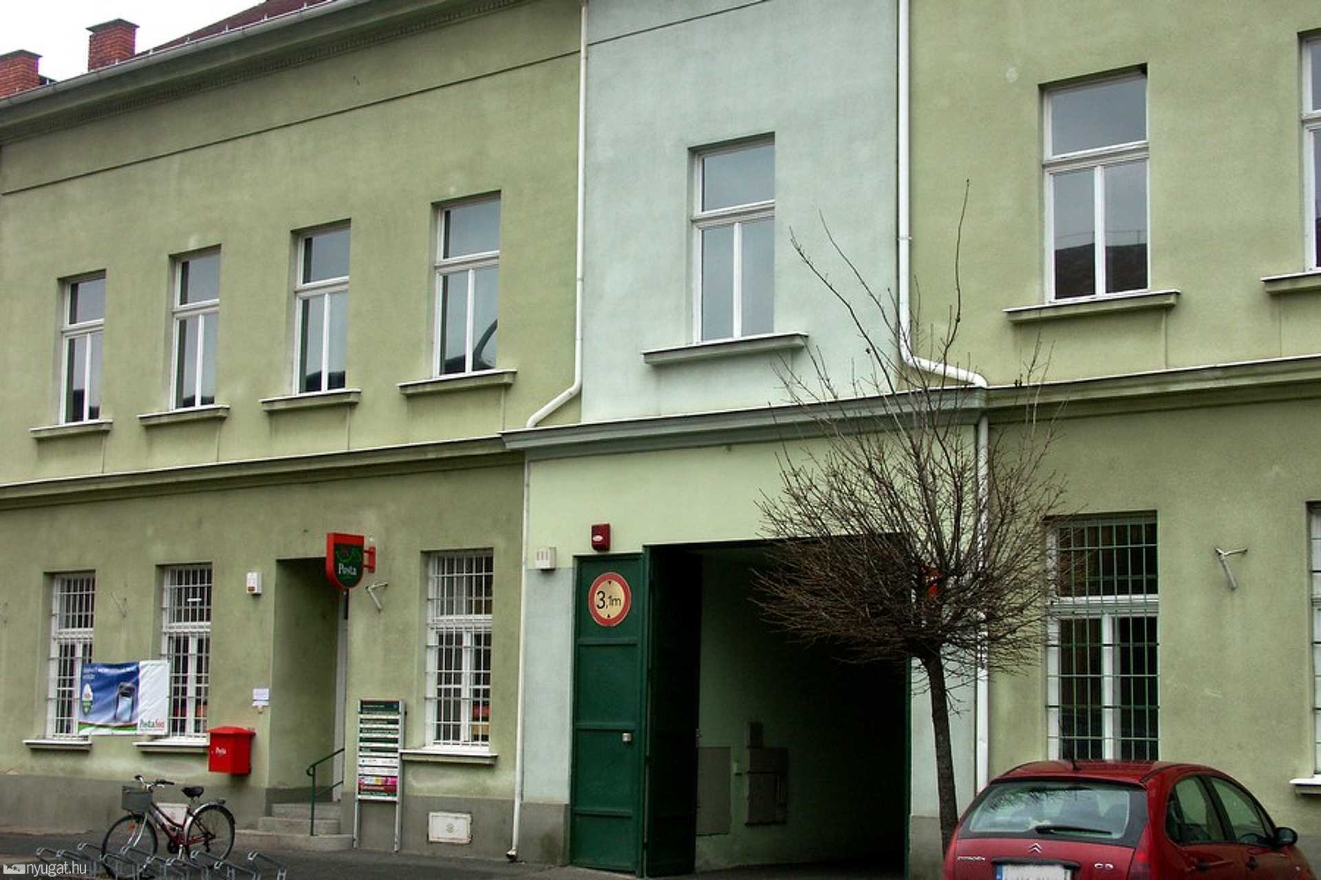 TEri néni szerint itt működött a "Vas" kávéház