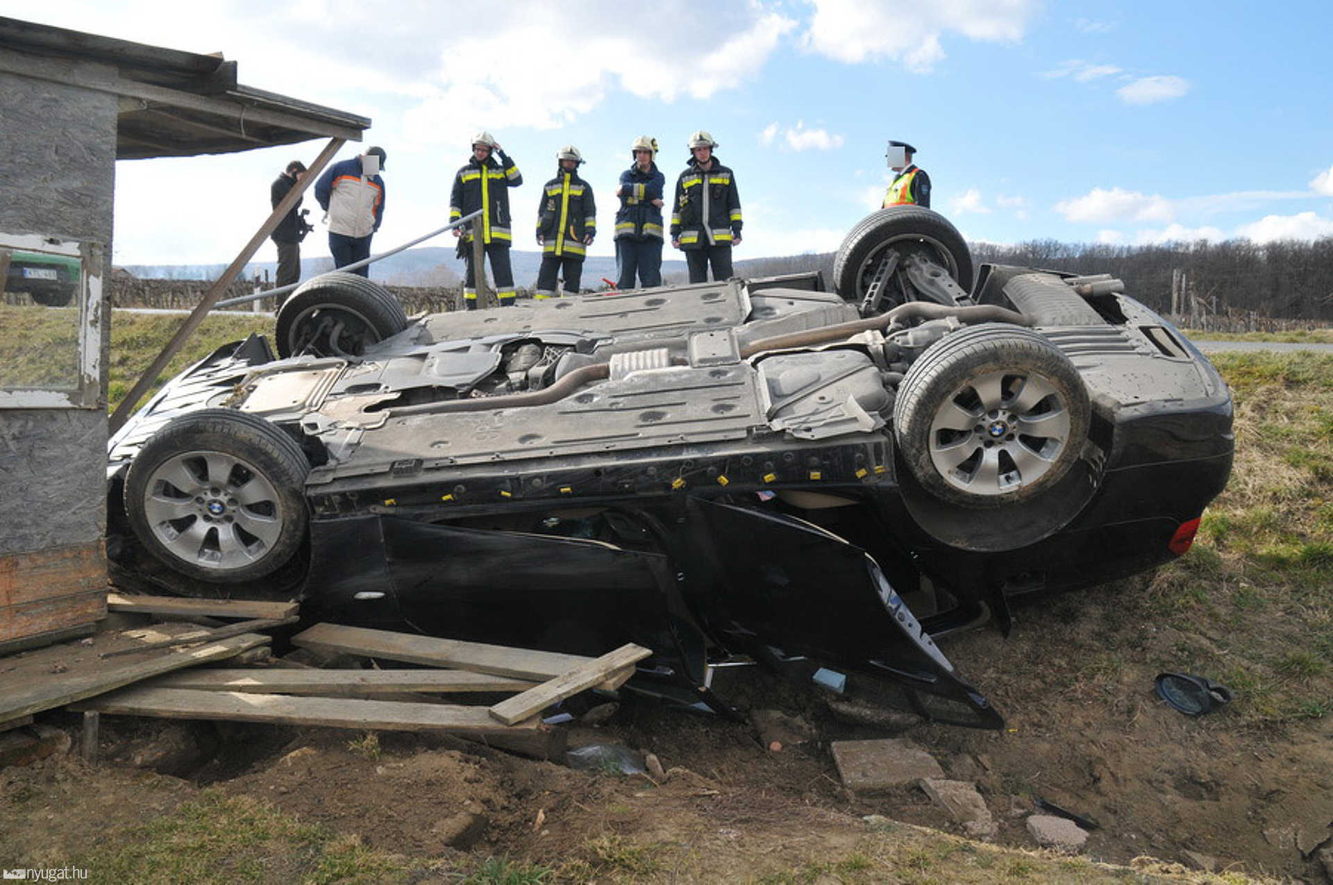 BMW balesete Kőszeg és Cák között