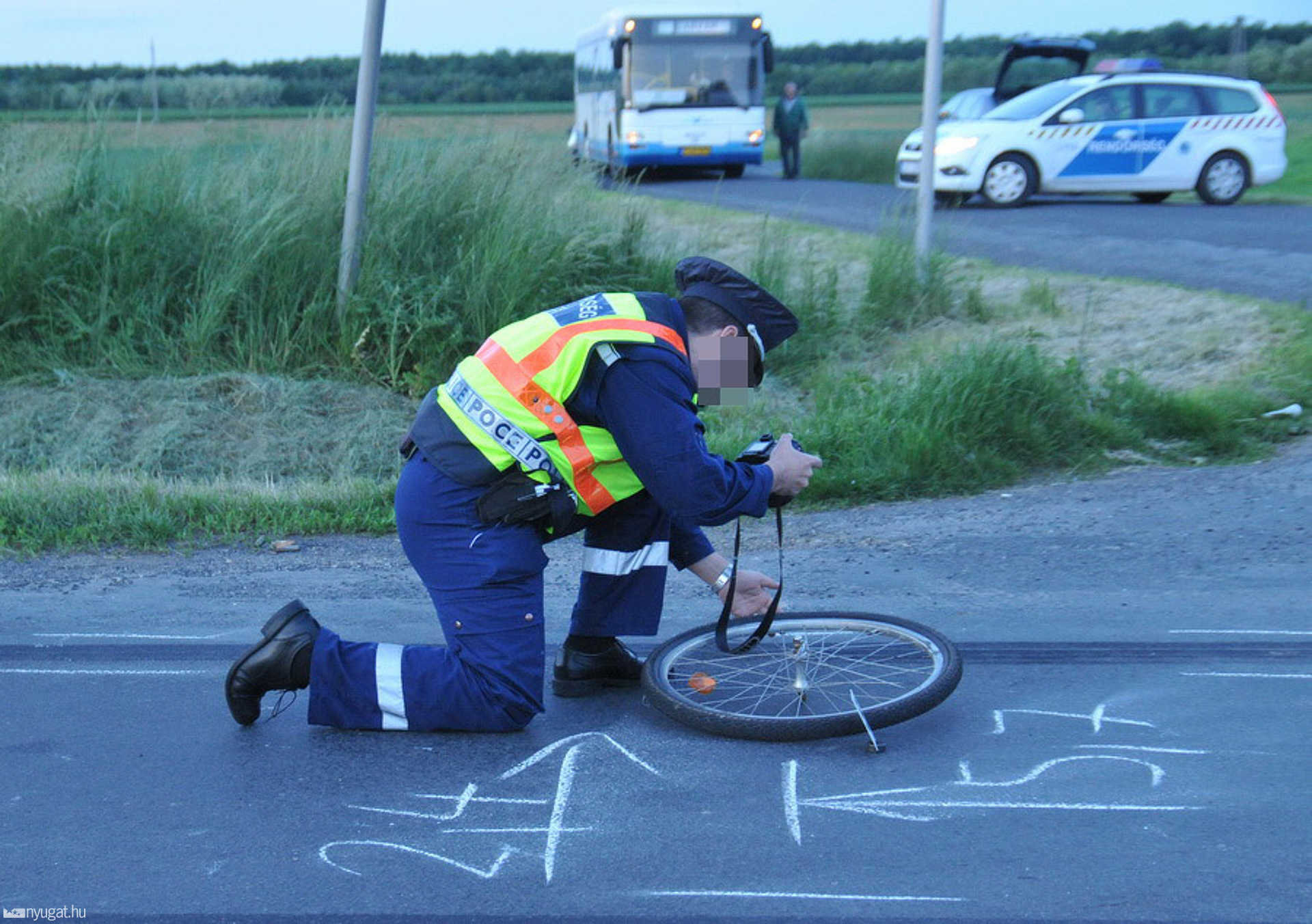 Halálos kerékpárosgázolás Sajtoskálnál, a 84-es főúton