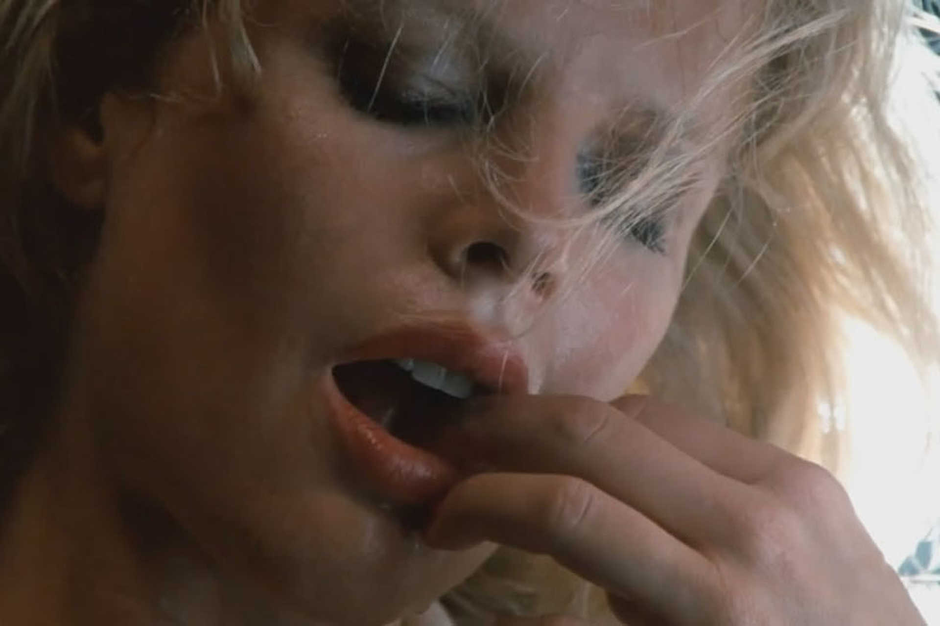 Kim Basinger