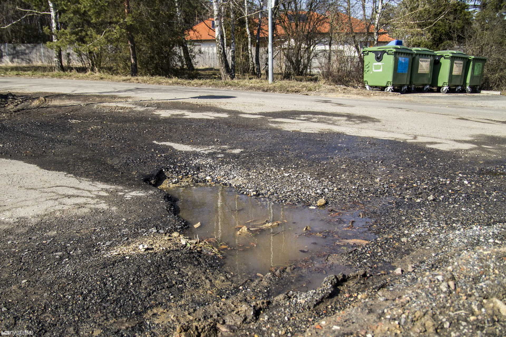 Kátyú a Dob utcában