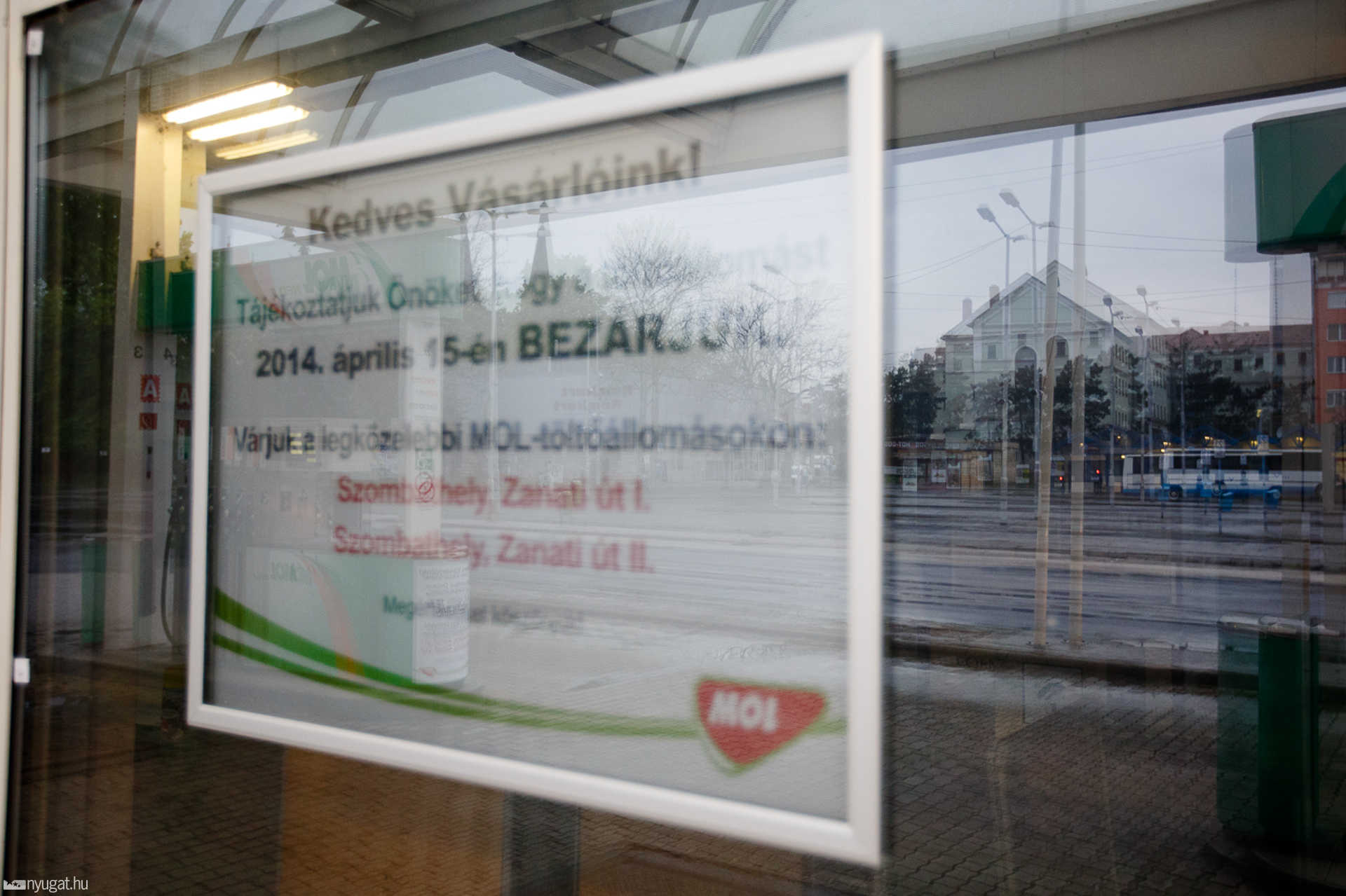 Bezárt az Ady téri benzinkút