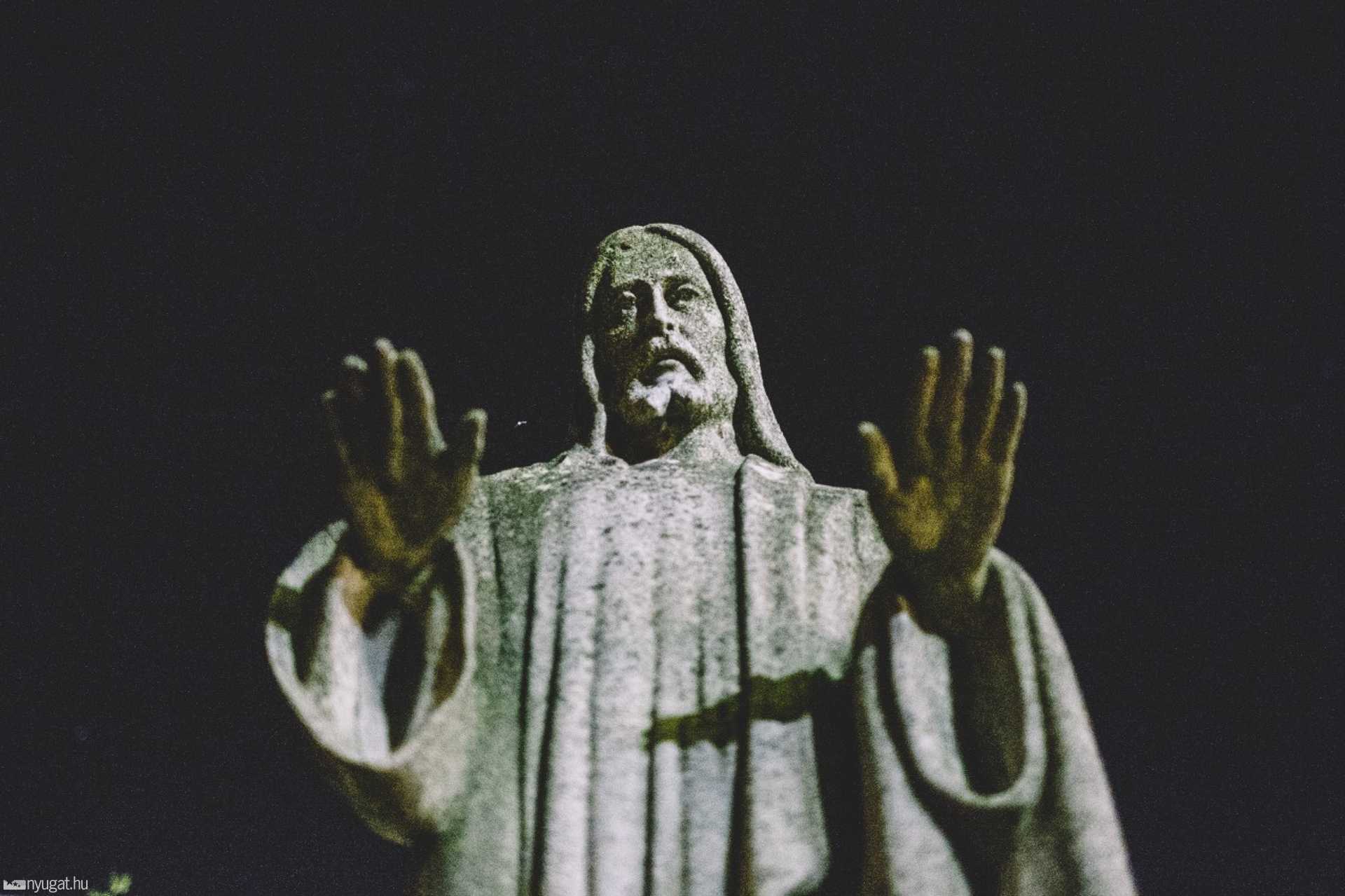 Szent Márton temető október 31-én