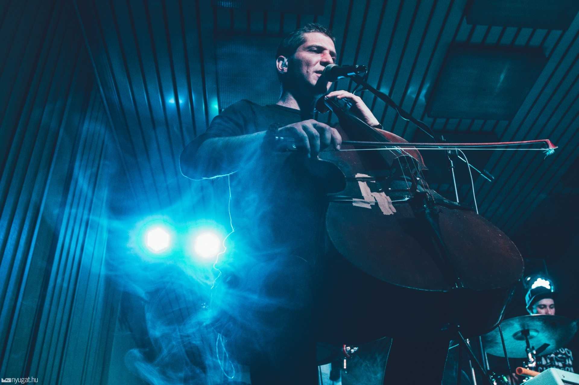 Szabó Balázs bandája koncert az MMIK-ban