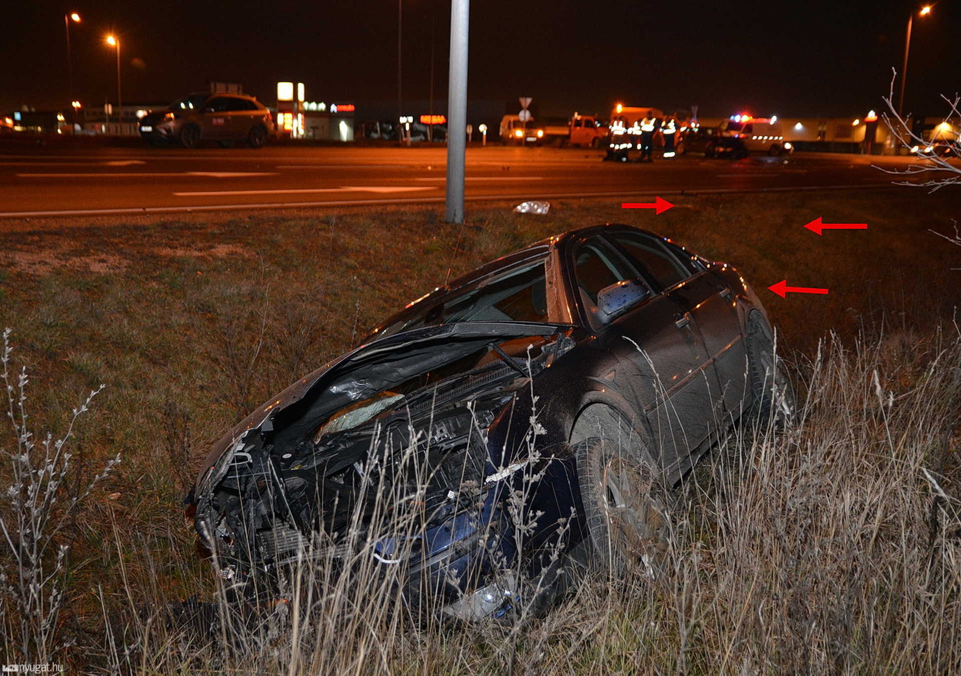 Árokba lökte a Fordot az Audi a 86-os és 87-es közös szakaszán