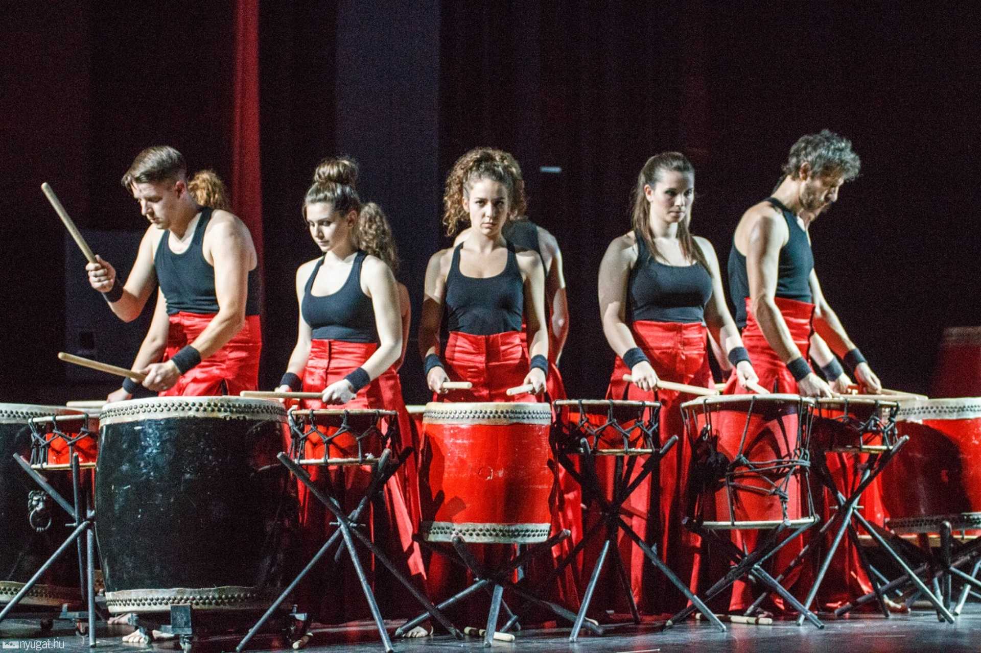 Ataru Taiko gála a sportházban