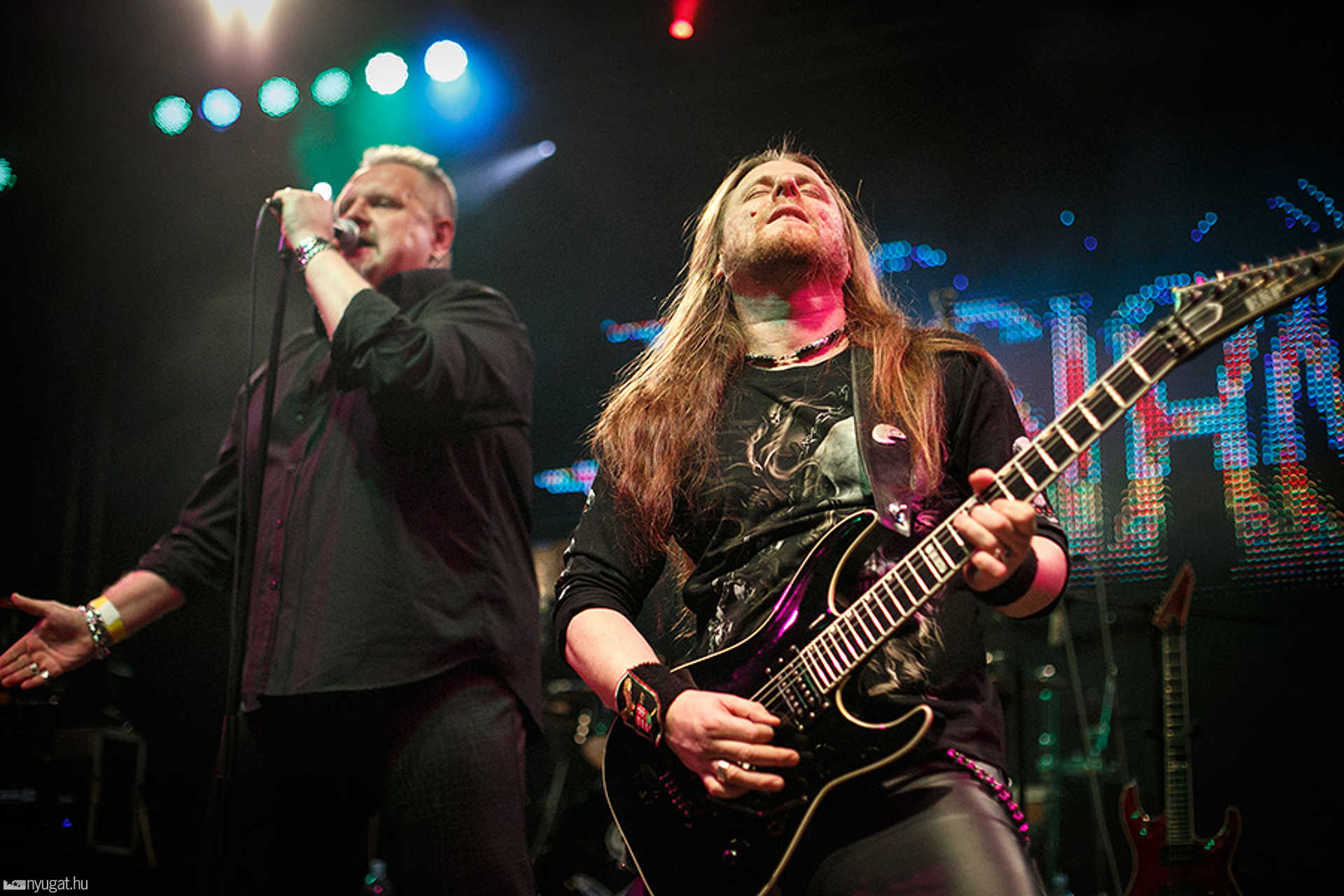 Óévbúcsúztató rockbuli az Arena Savariában - Ossian-koncert