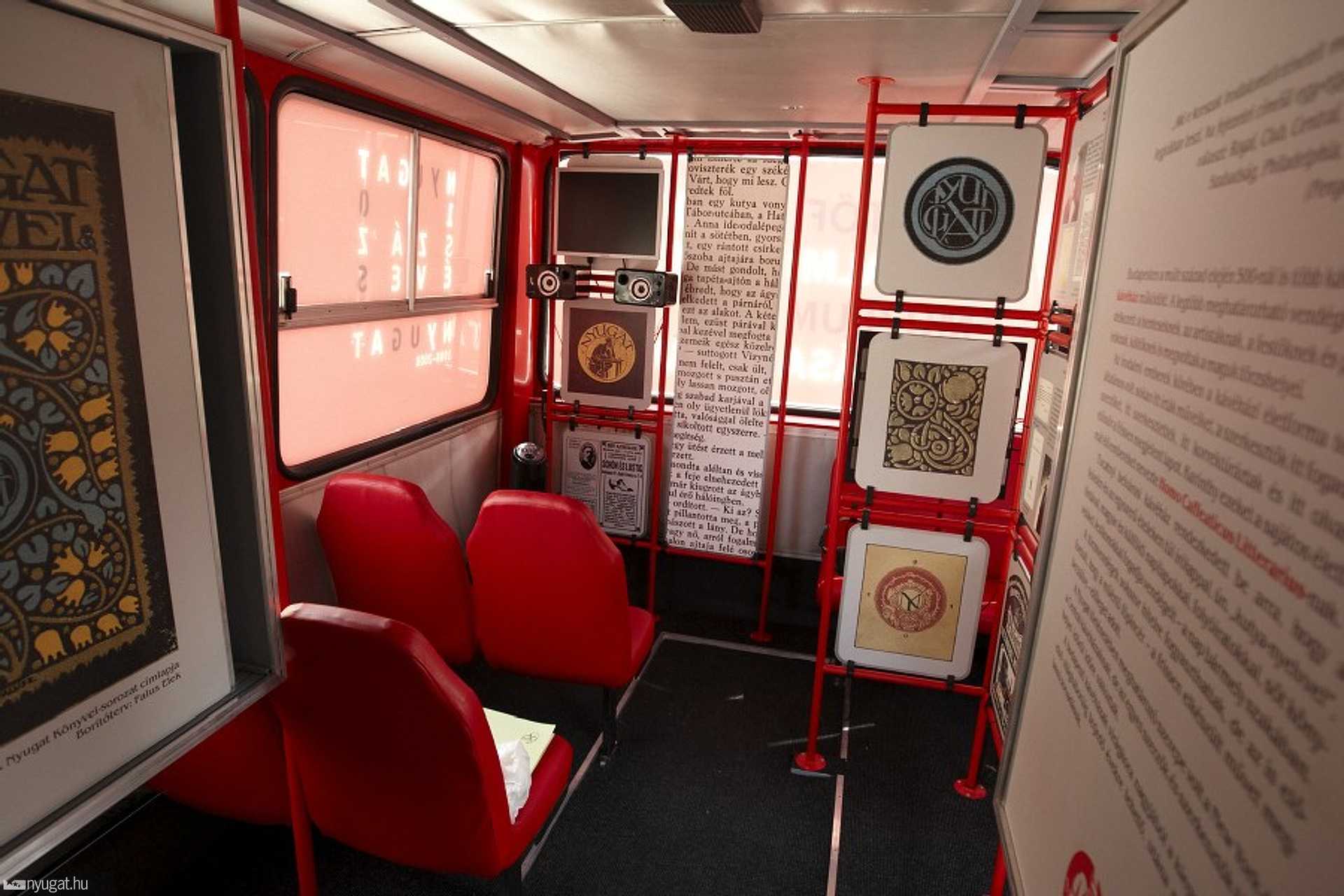 Száz éves a Nyugat - busz