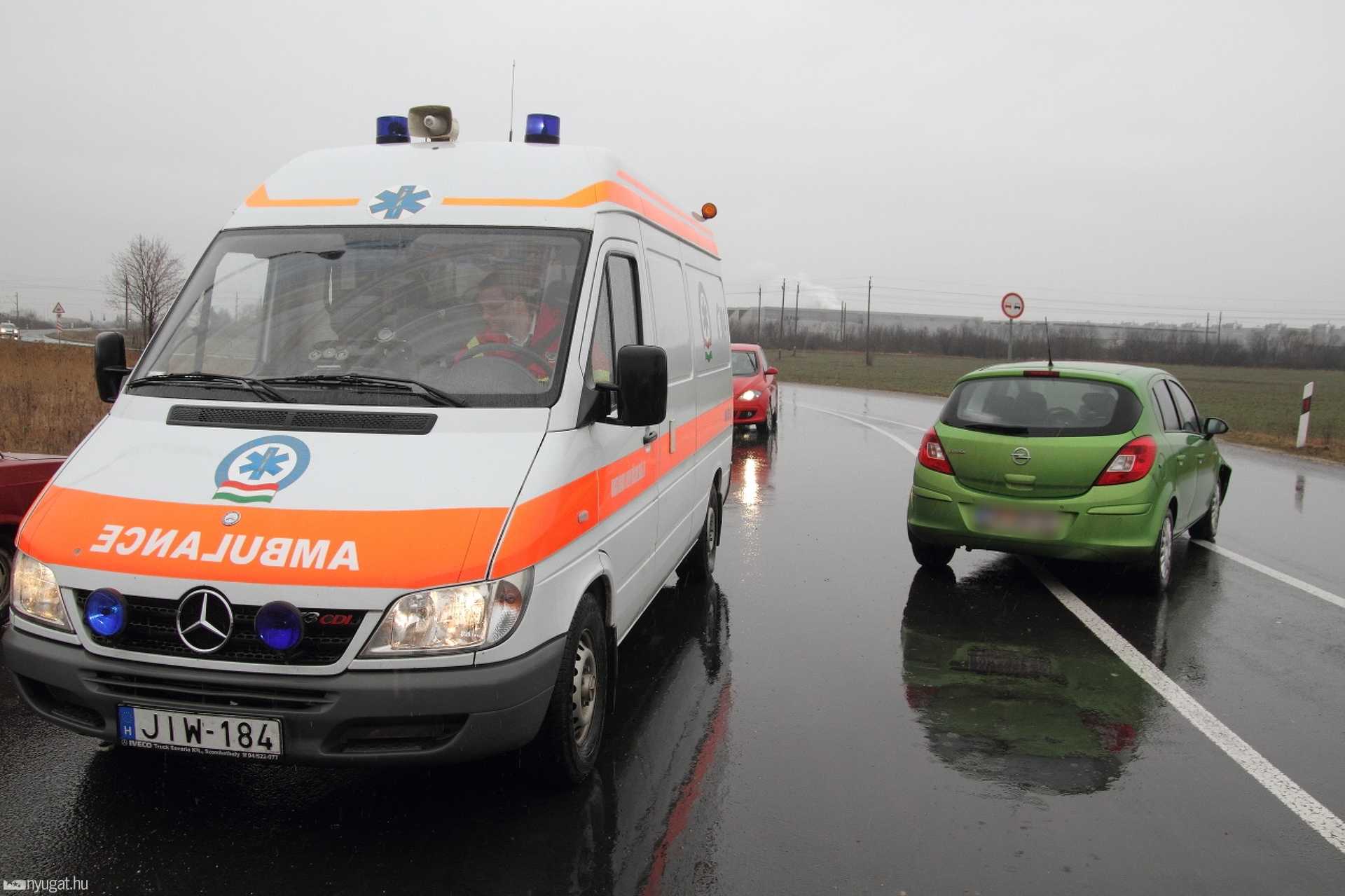 Két Opel ütközött Szombathely határában