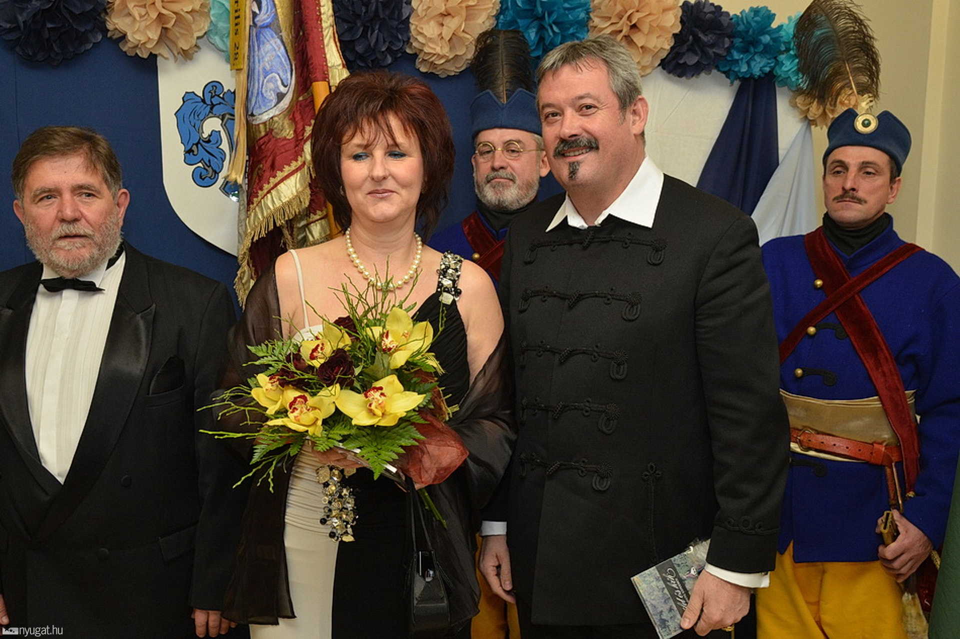 Vendégek fogadása a Vasi Megyebálon - 2013.