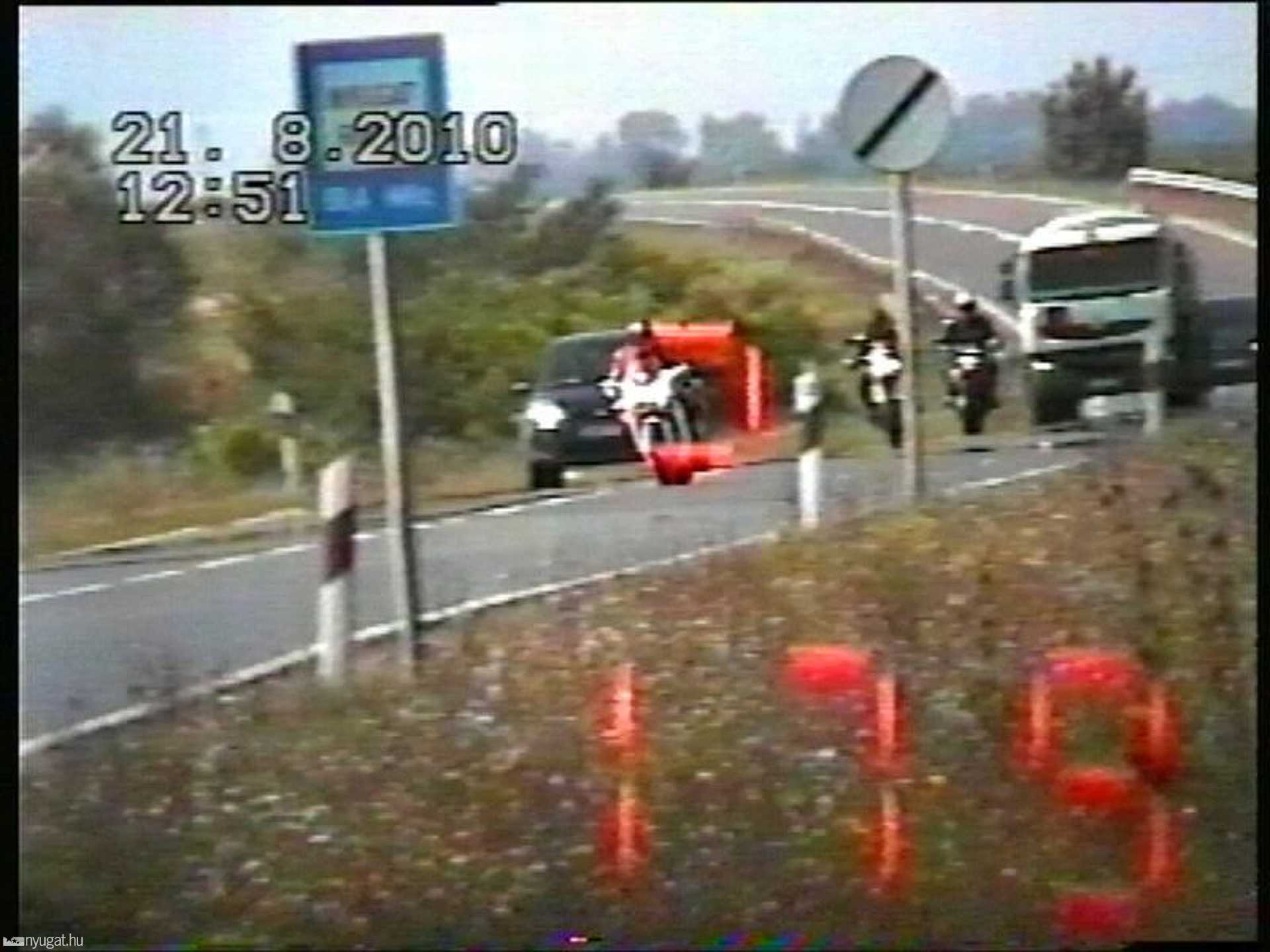 Aranyérmes motoros a 86-oson