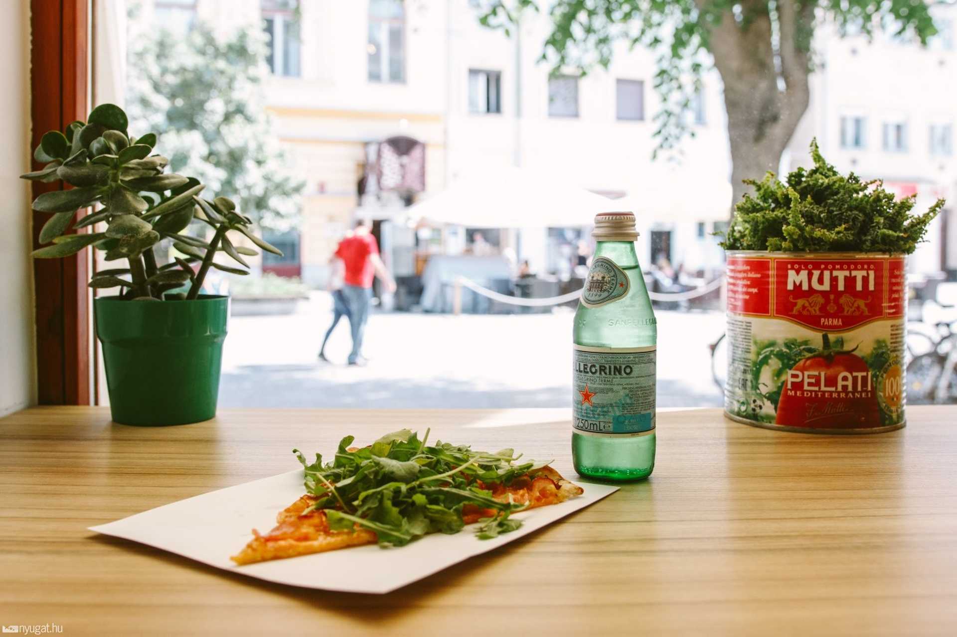 La Pizza di Fetta - Pizzaszelet Bár