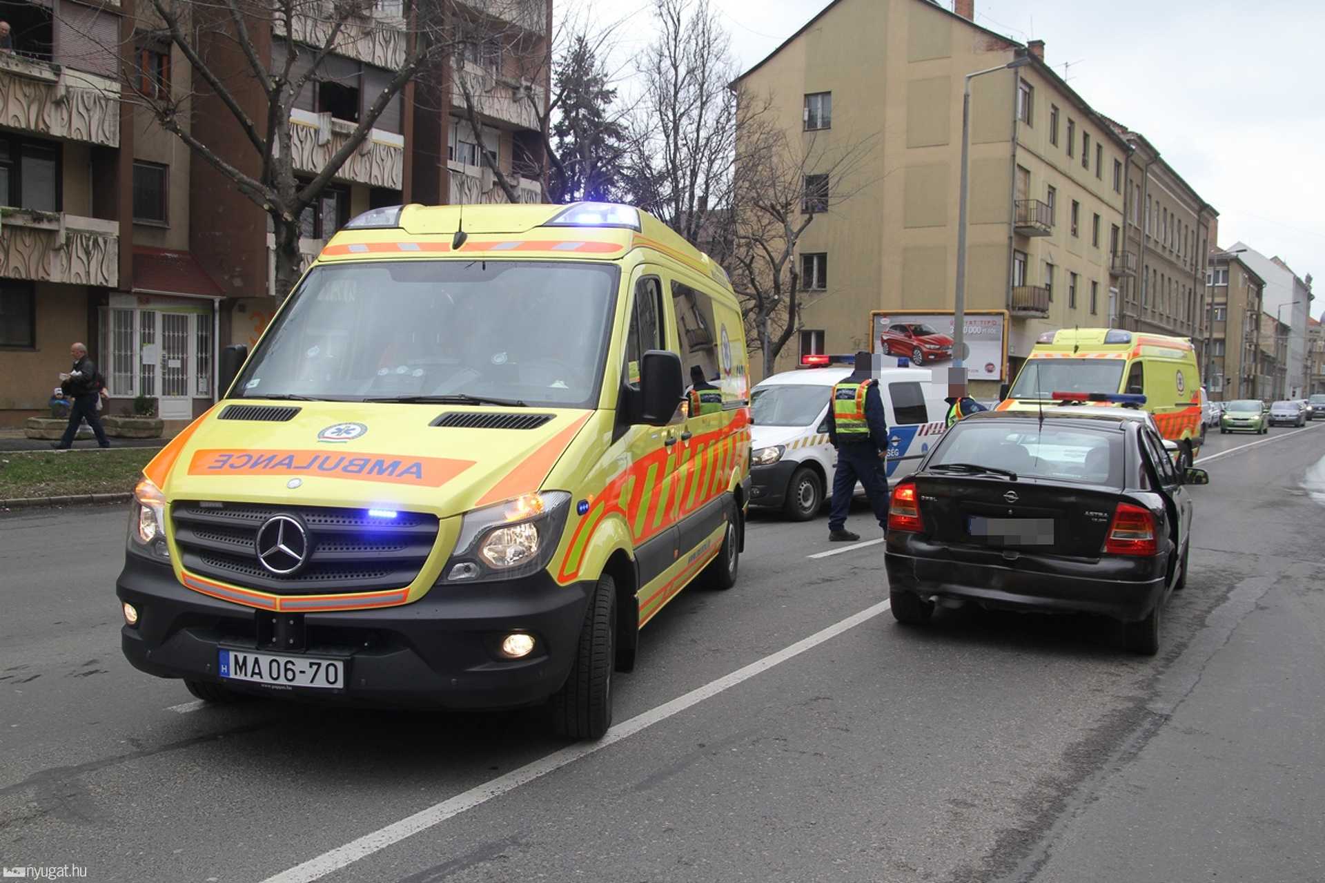 Opelba rohant az Audi Szombathelyen 