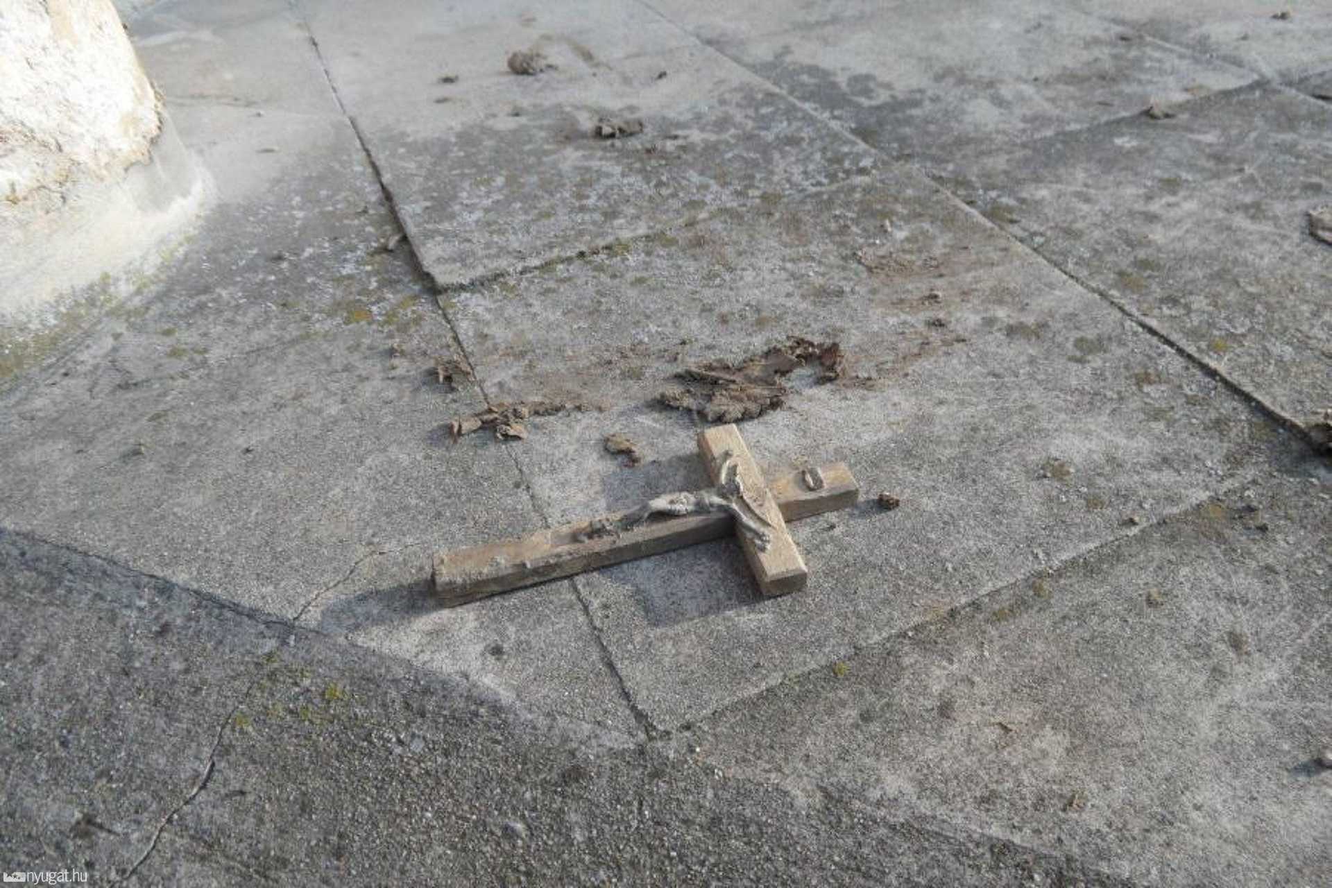 Az elhagyott kámoni temető