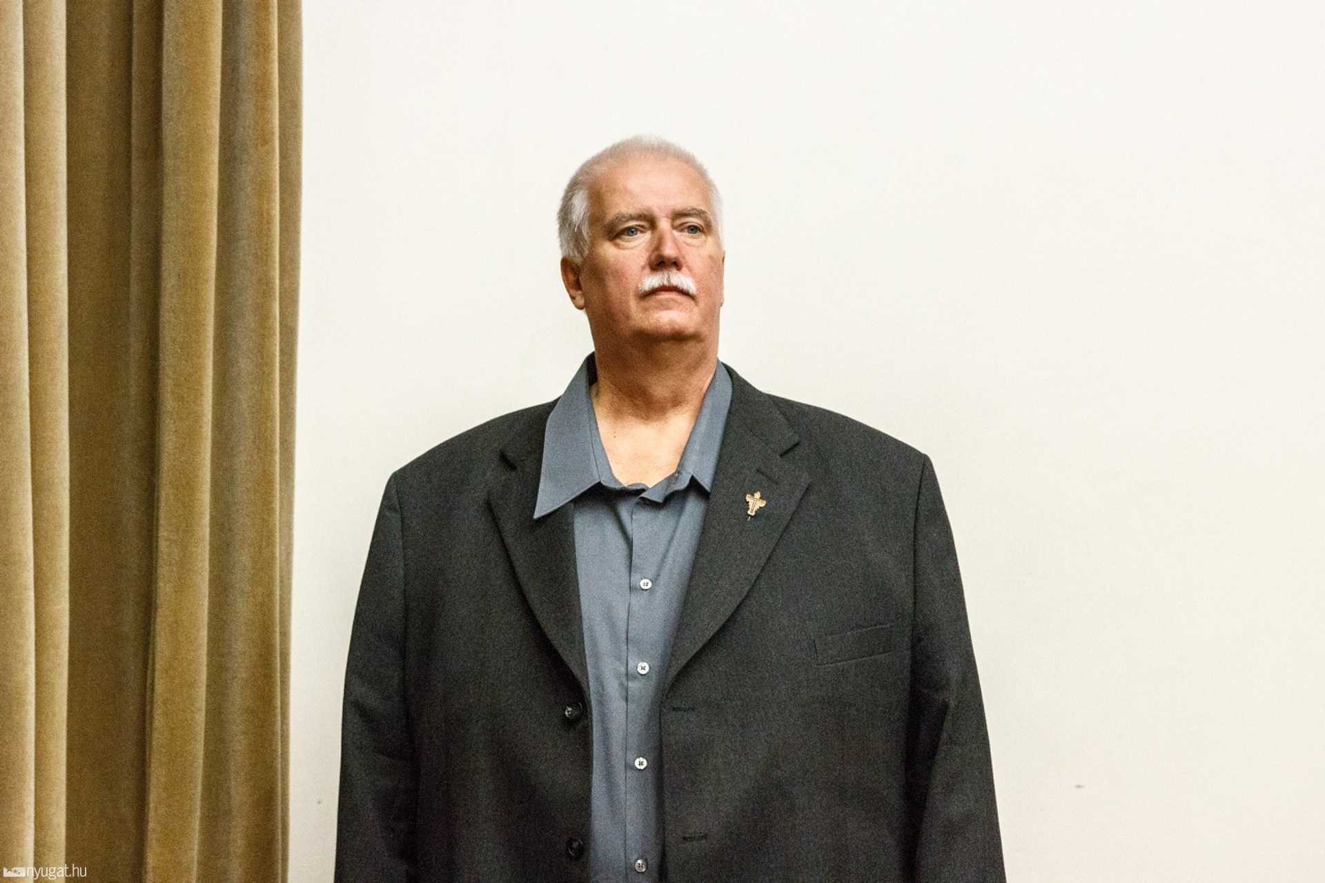 Dr. Csejtei András osztályvezető főorvos