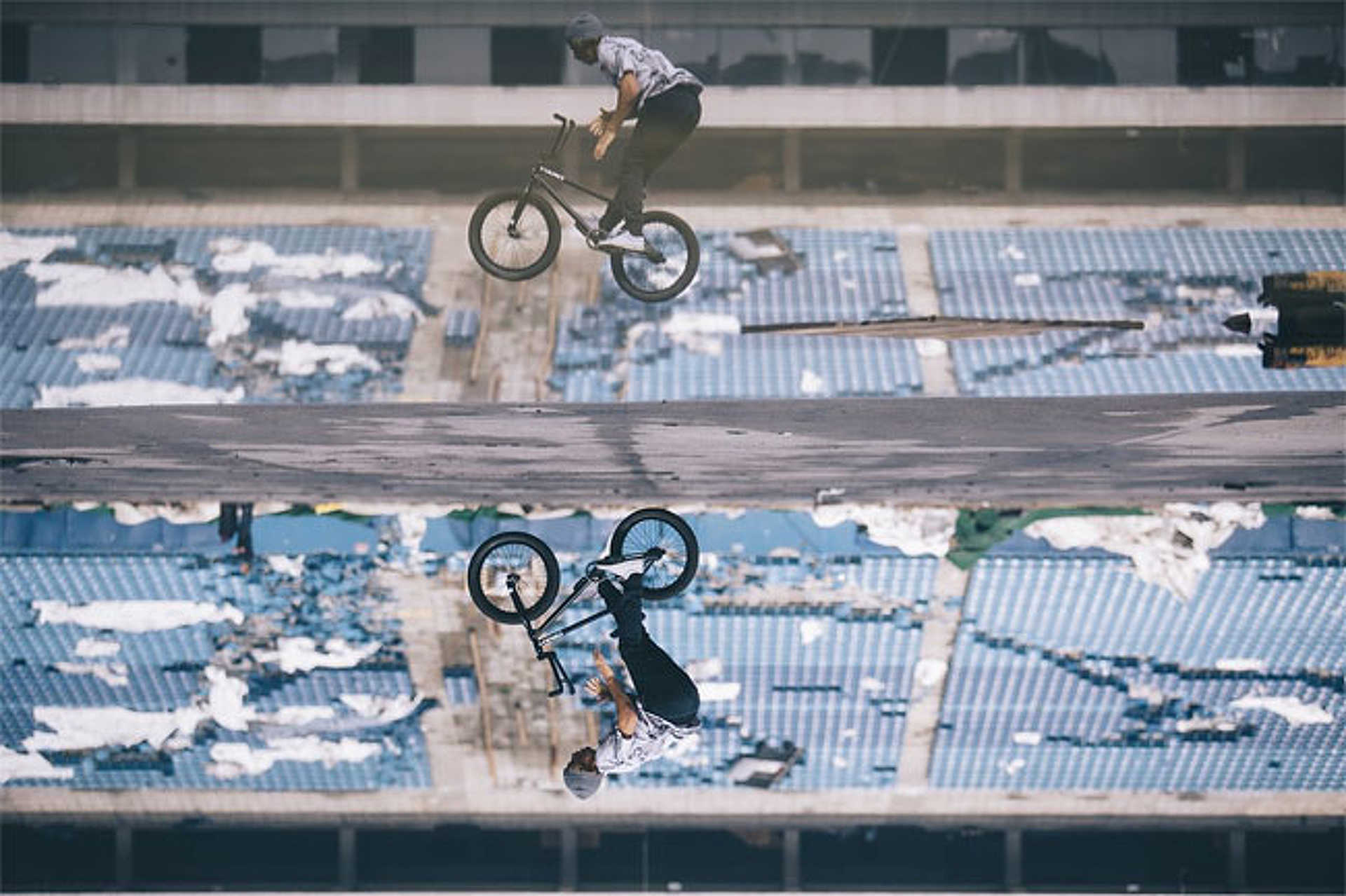 BMX-szel a Silverdome-ban