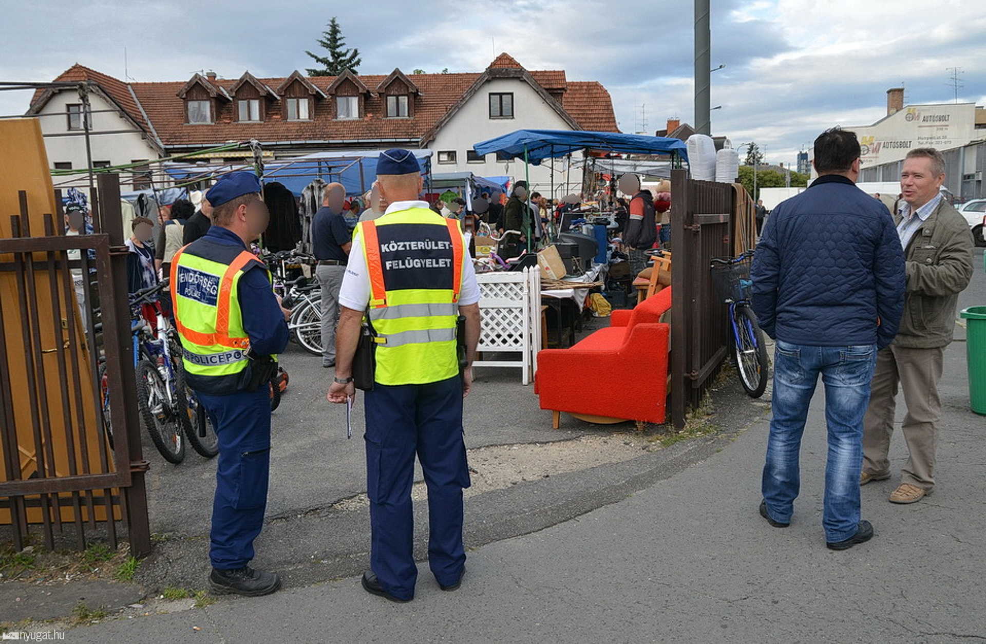Razzia a szombathelyi zsibvásáron - 2013.06.30.
