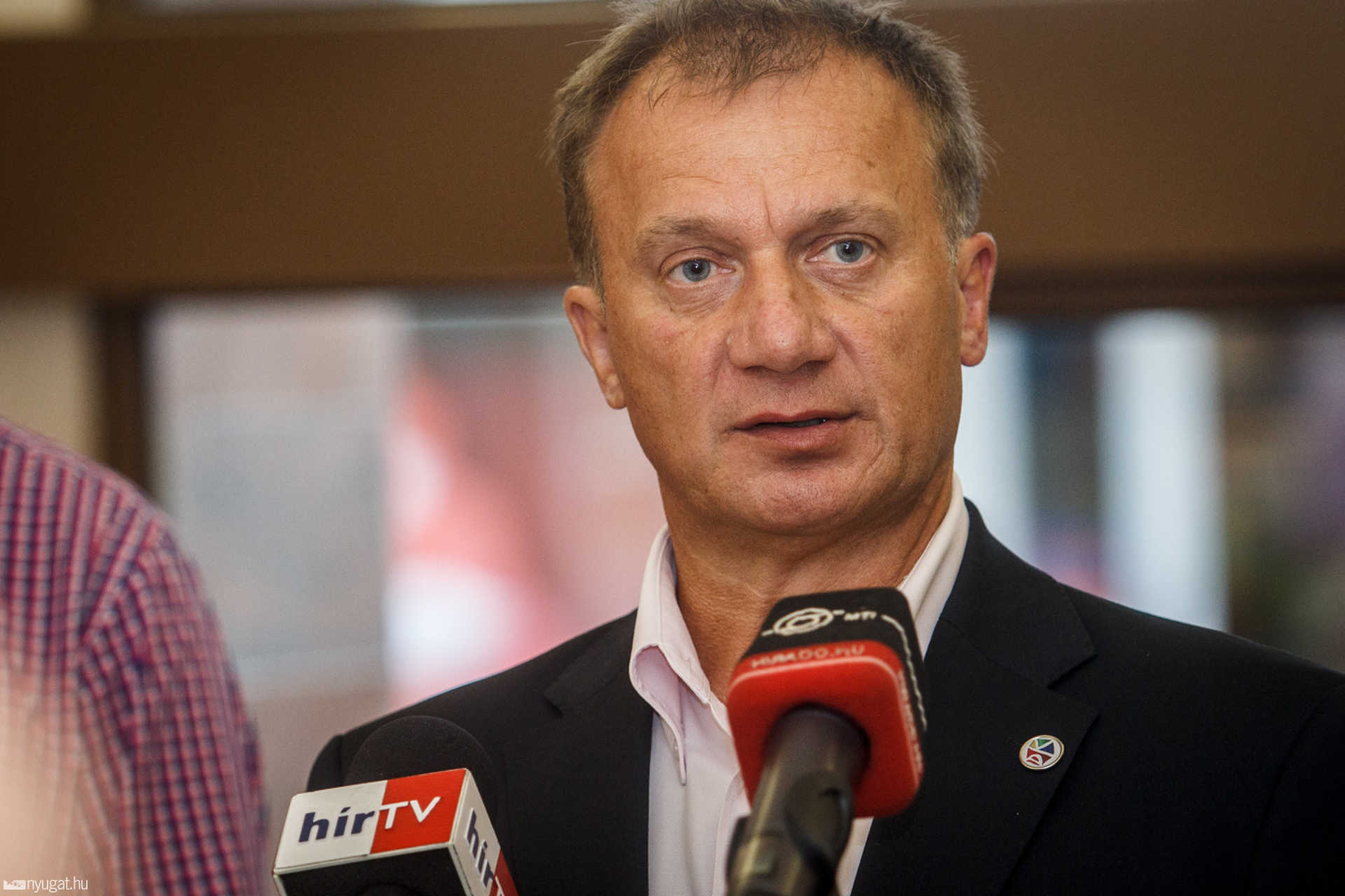 DK sajtótájékoztató