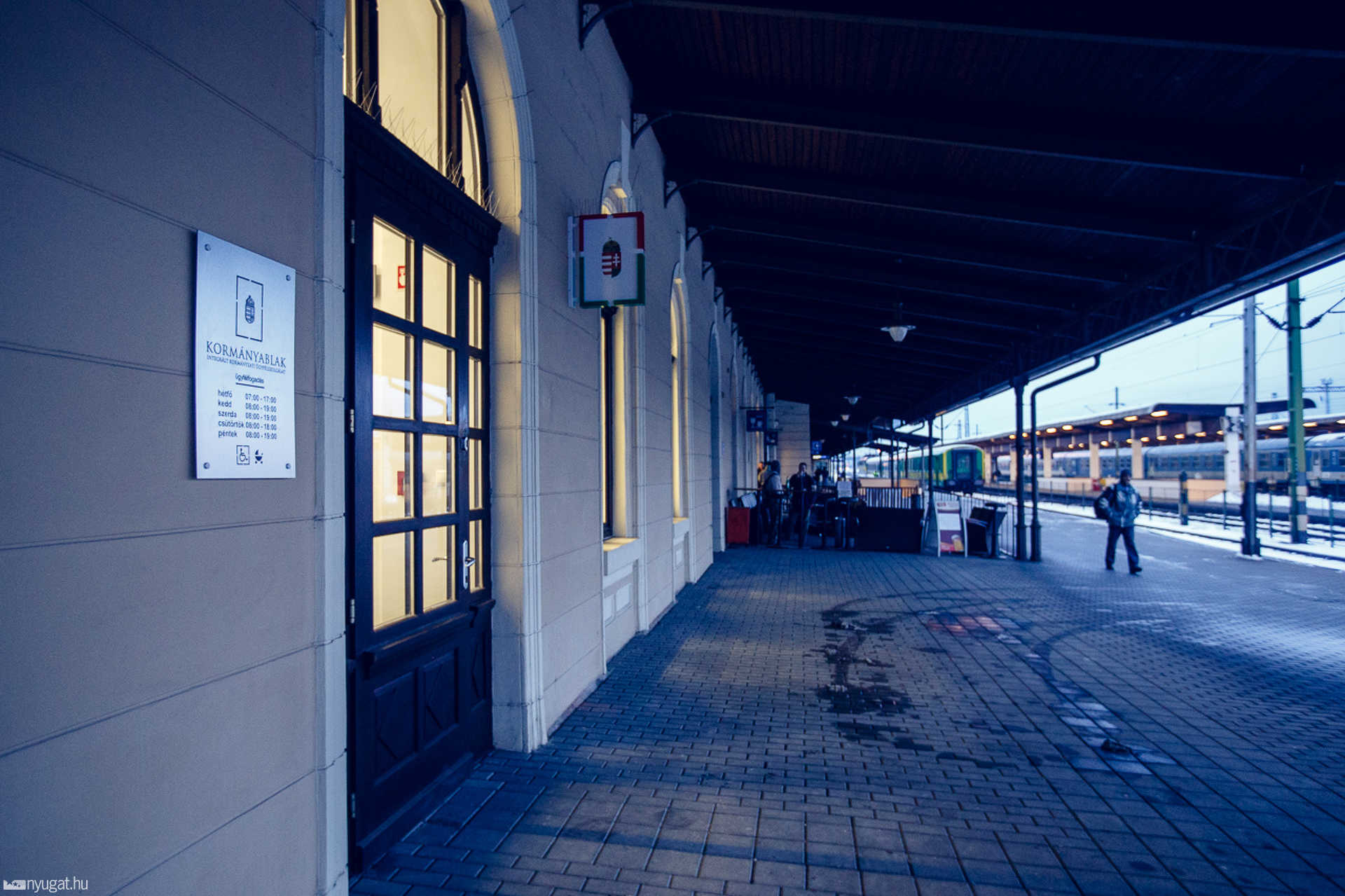 Átadták a Kormányablakot a szombathelyi vasútállomáson
