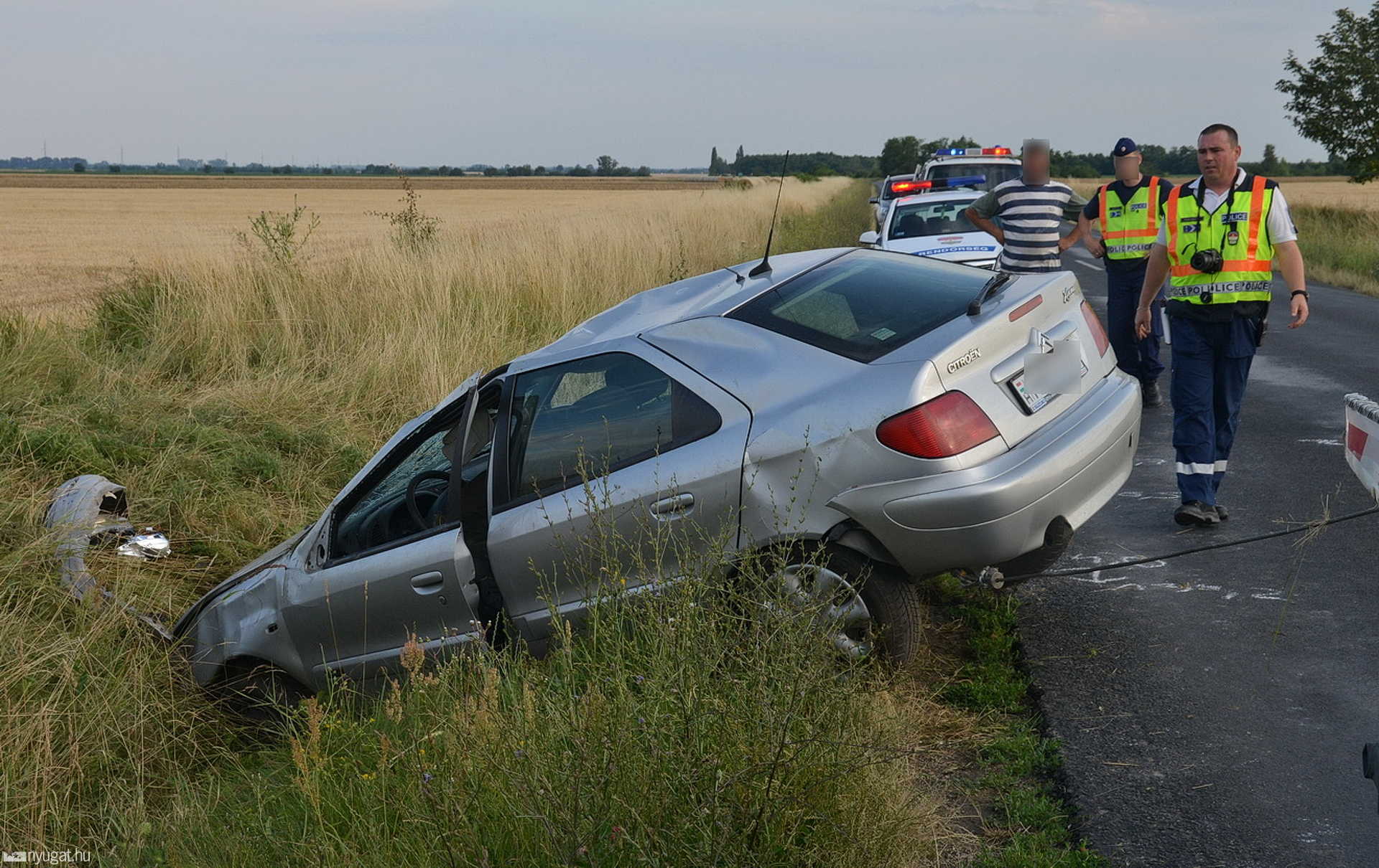 Árokba hajtott a Citroen Vasasszonyfa közelében