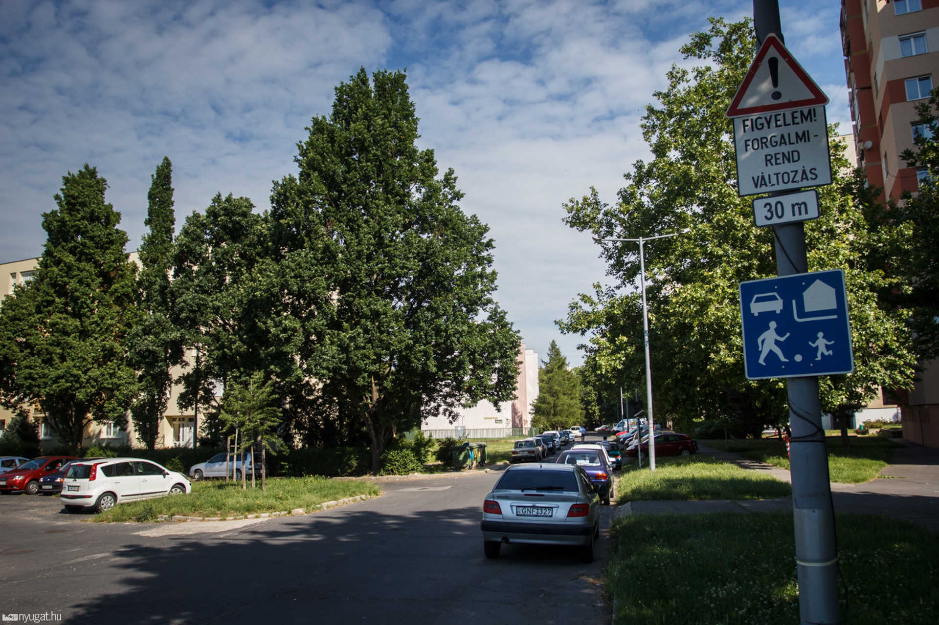 Egyirányúsítják a Szűrcsapó utca egy részét