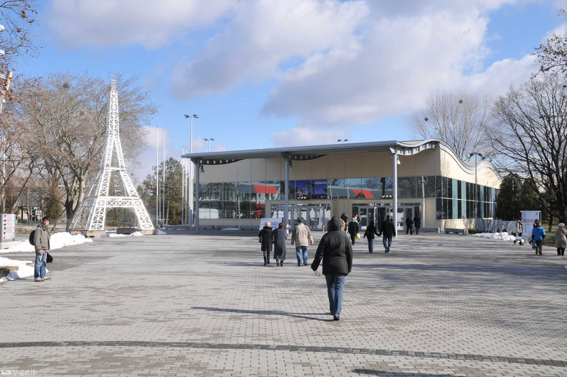 Az Eiffel-torony Budapesten a megújult Hungexpo területén