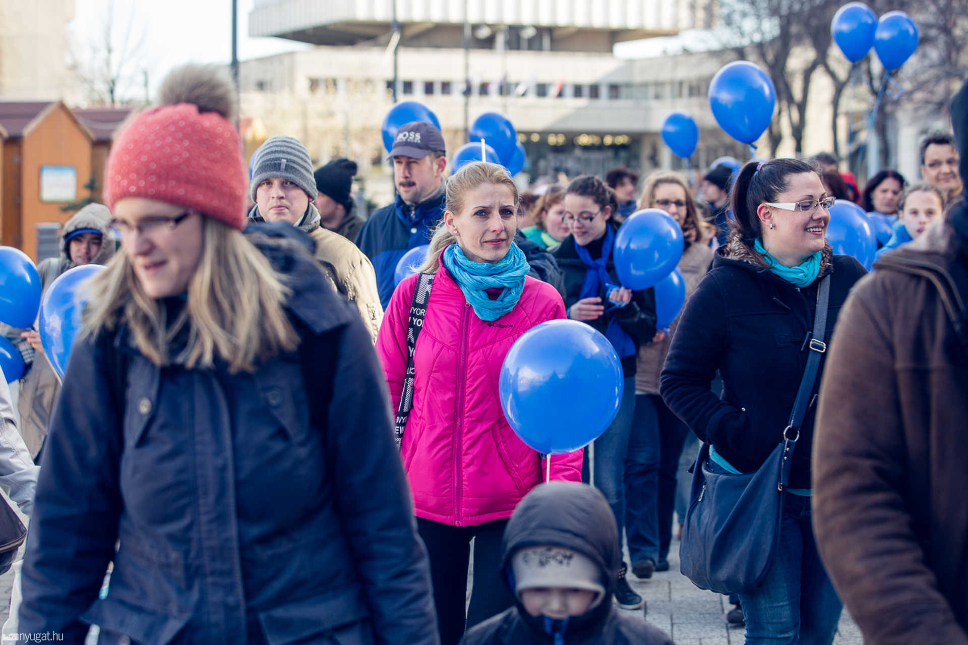 Kék séta az autizmussal élőkért