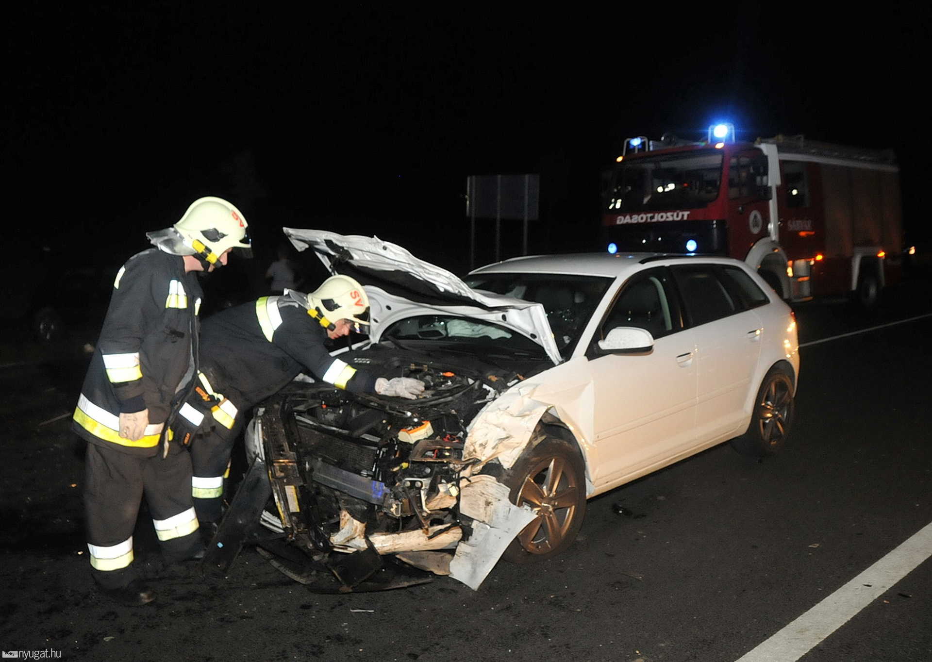 Súlyos baleset Sárvárnál - Audi elé hajtott a VW