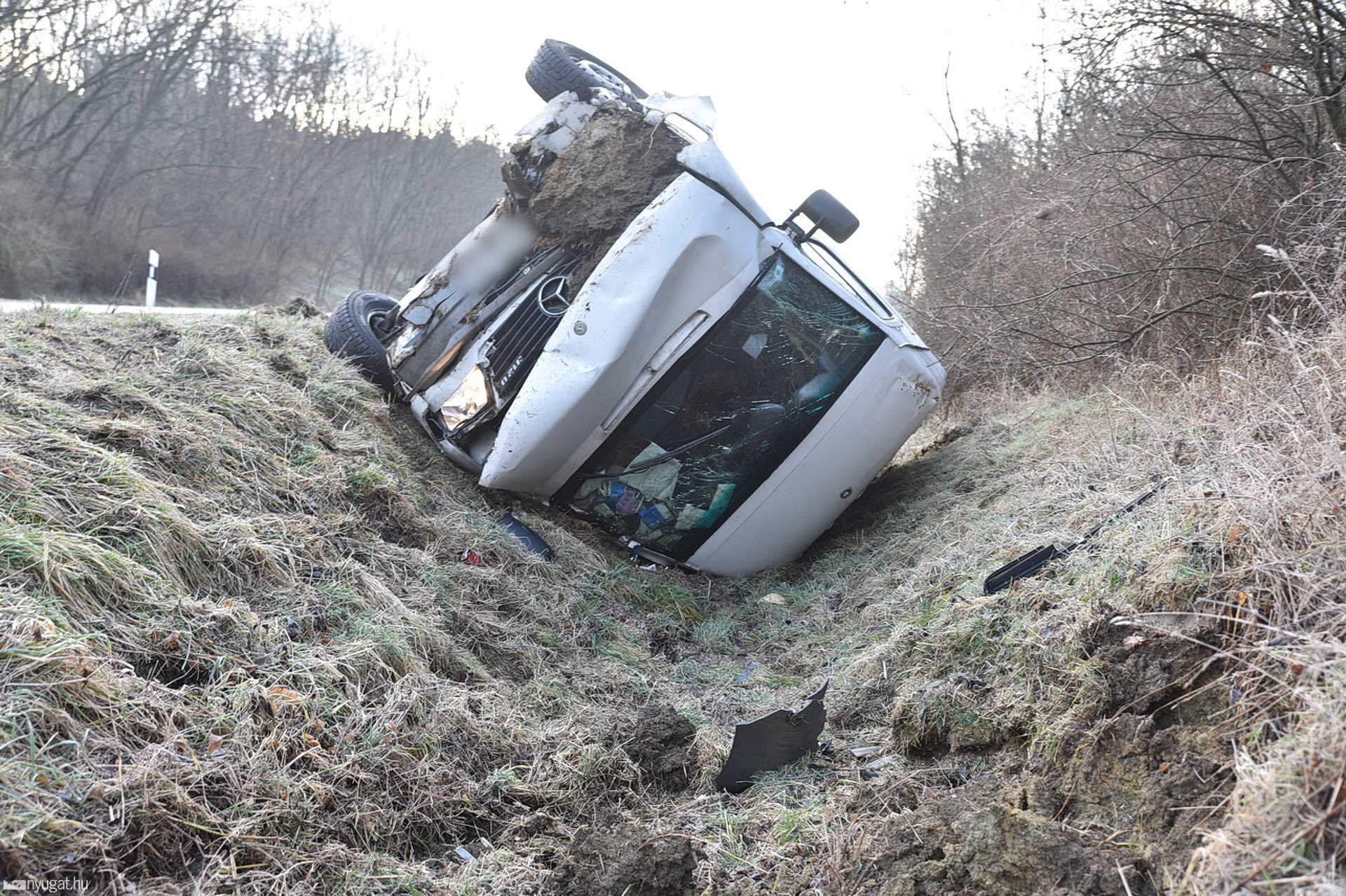 Súlyos baleset Borgáta mellett a 84-es főúton