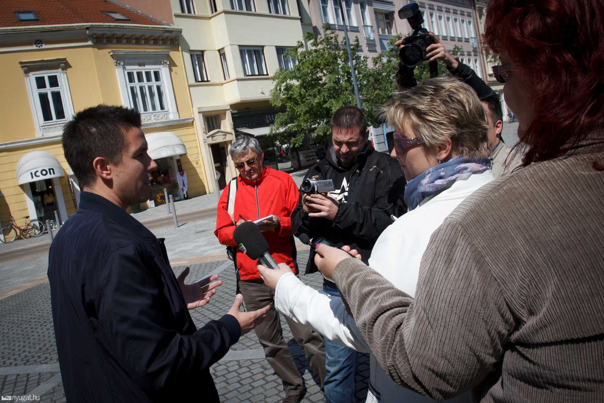 Czeglédy Csaba sajtótájékoztató