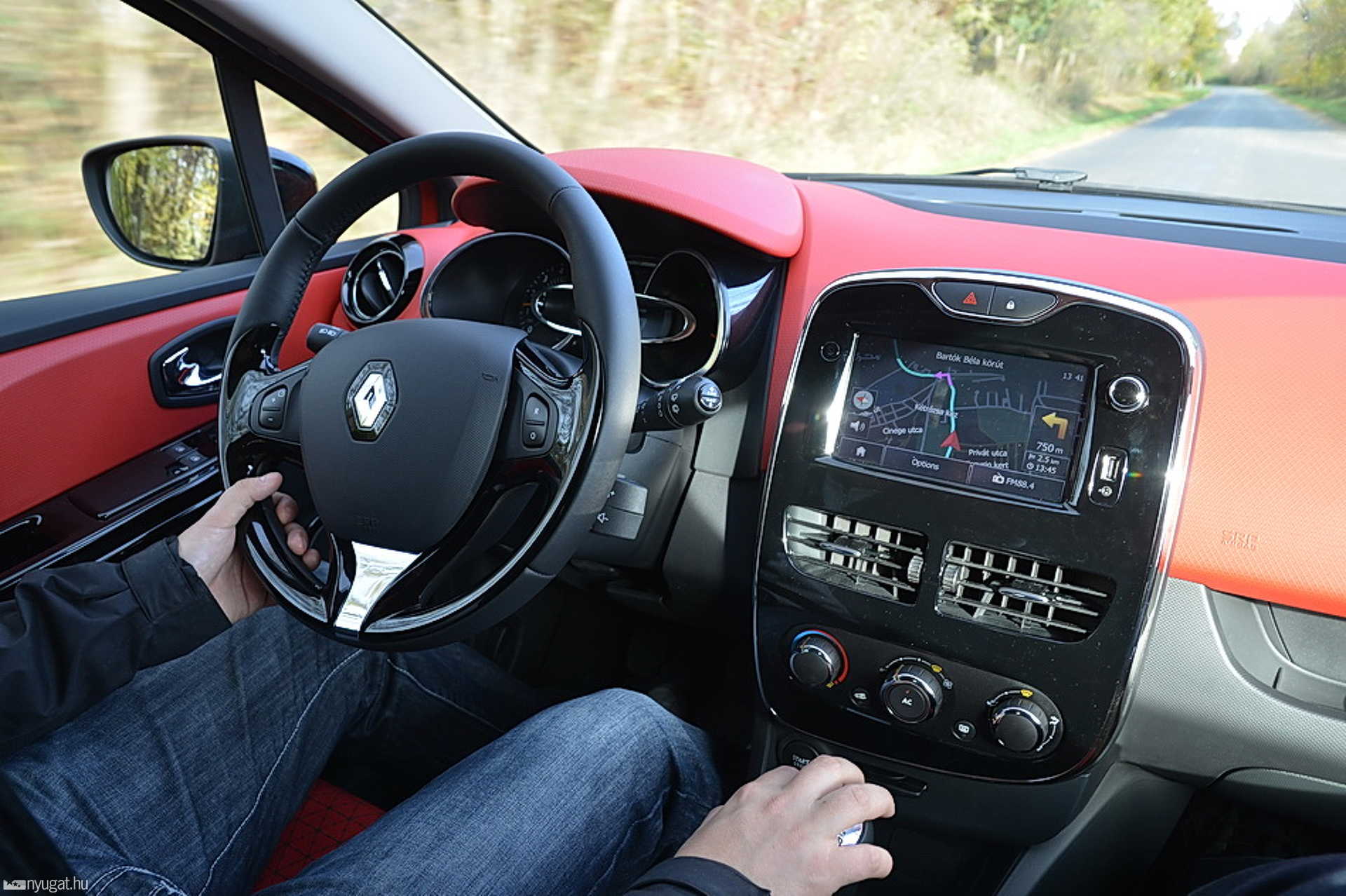 Teszteltük az új Renault Clio-t 