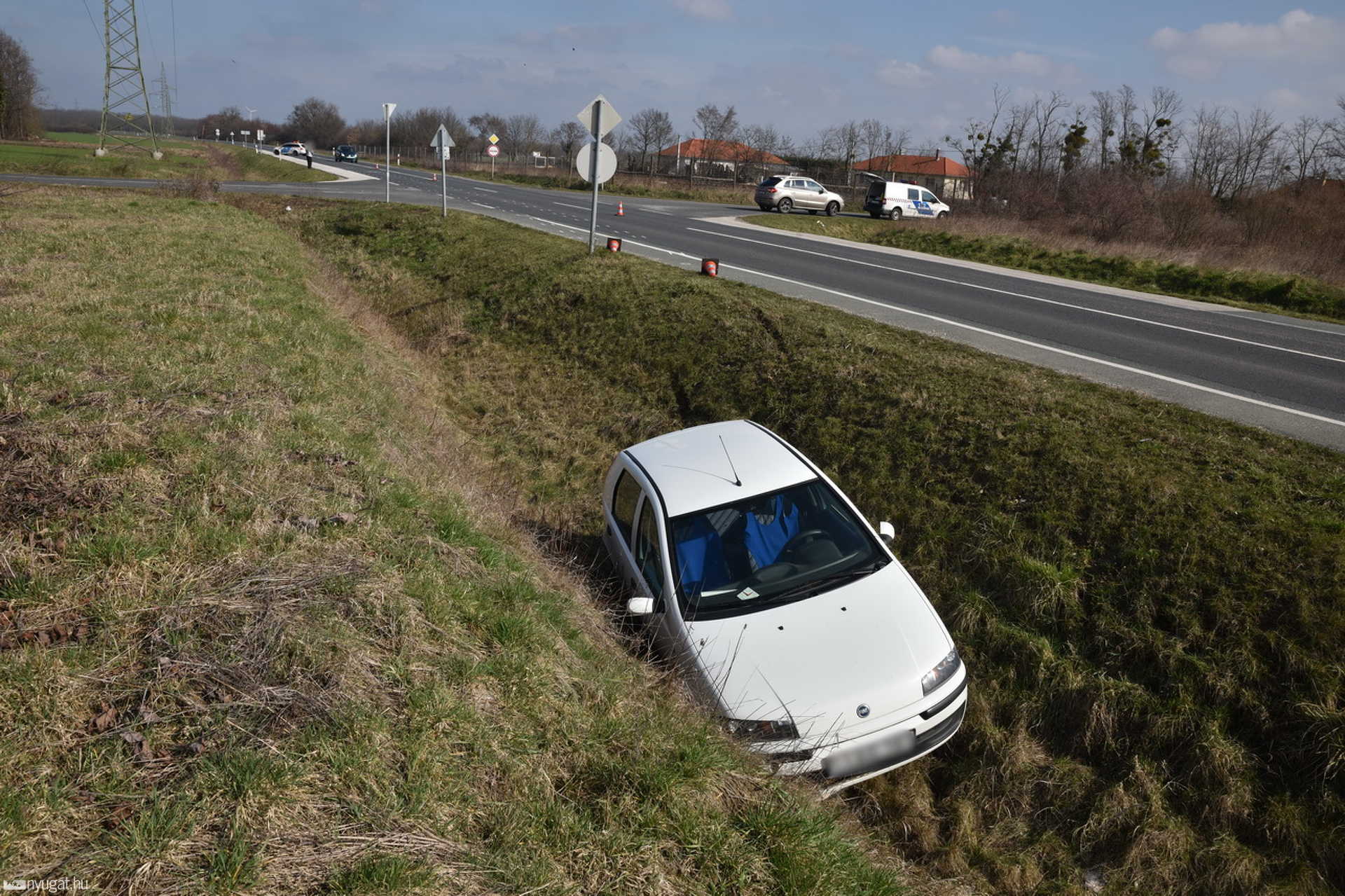Karambol után elhajtott a balesetet okozó autós Táplánszentkereszten	