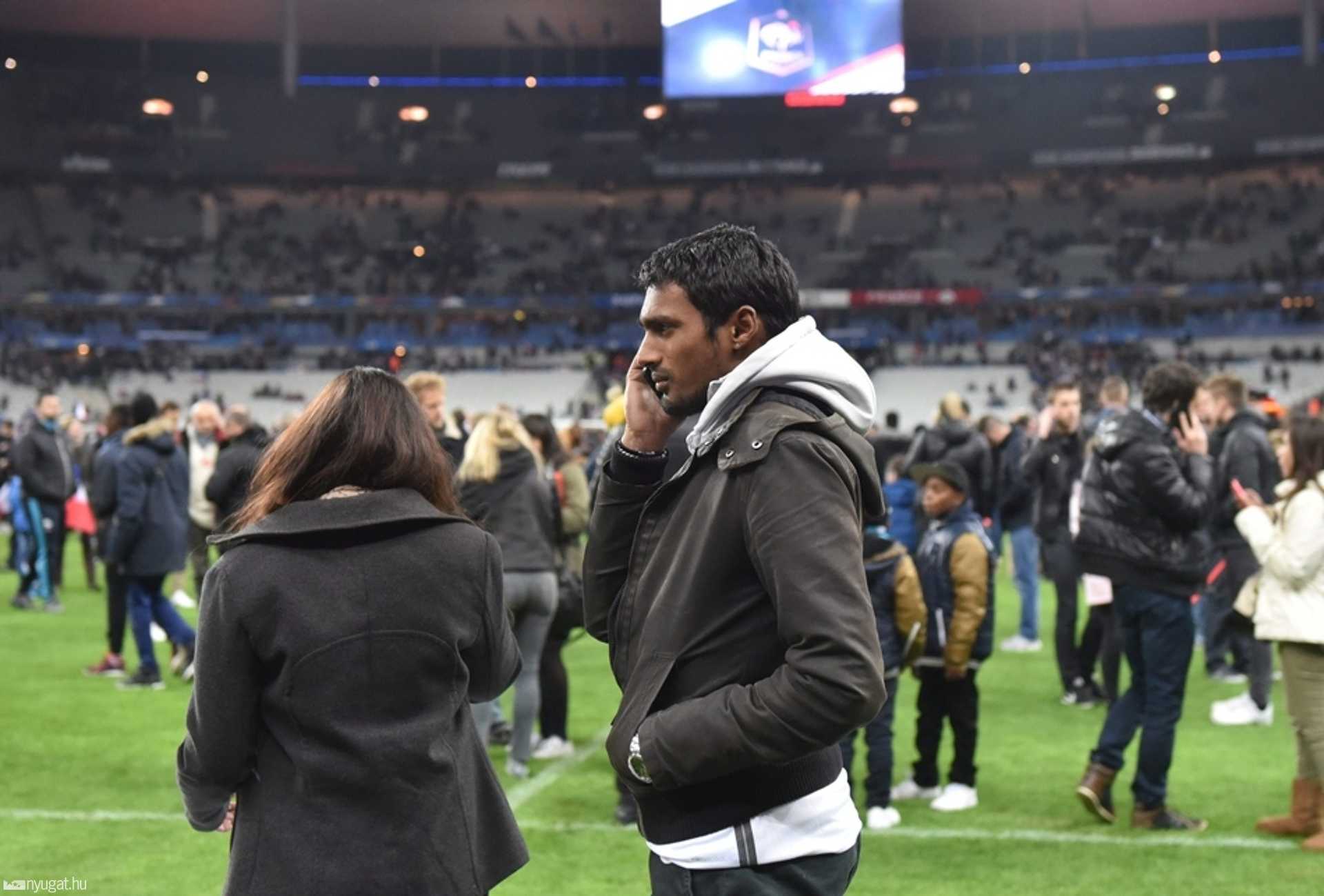 Szurkolók a Stade de France Stadionban