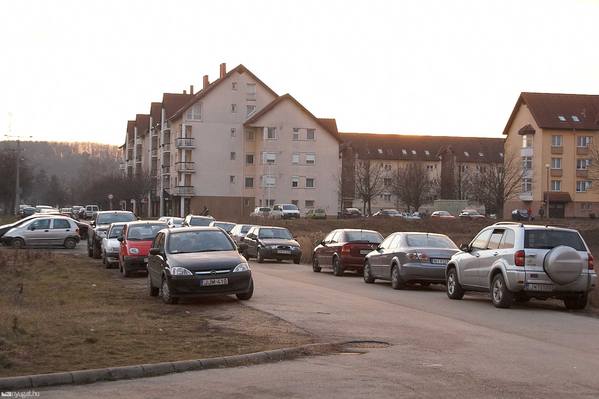 Parkolás az Oldadi lakótelepen