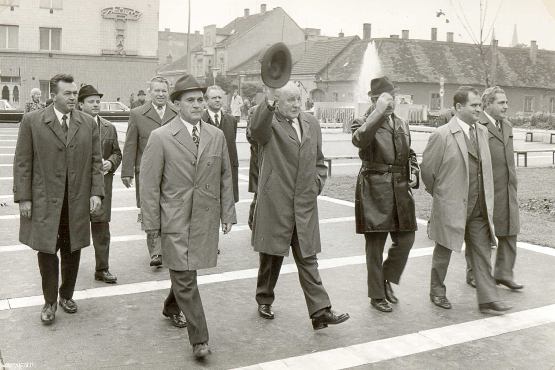 Kádár János Élete