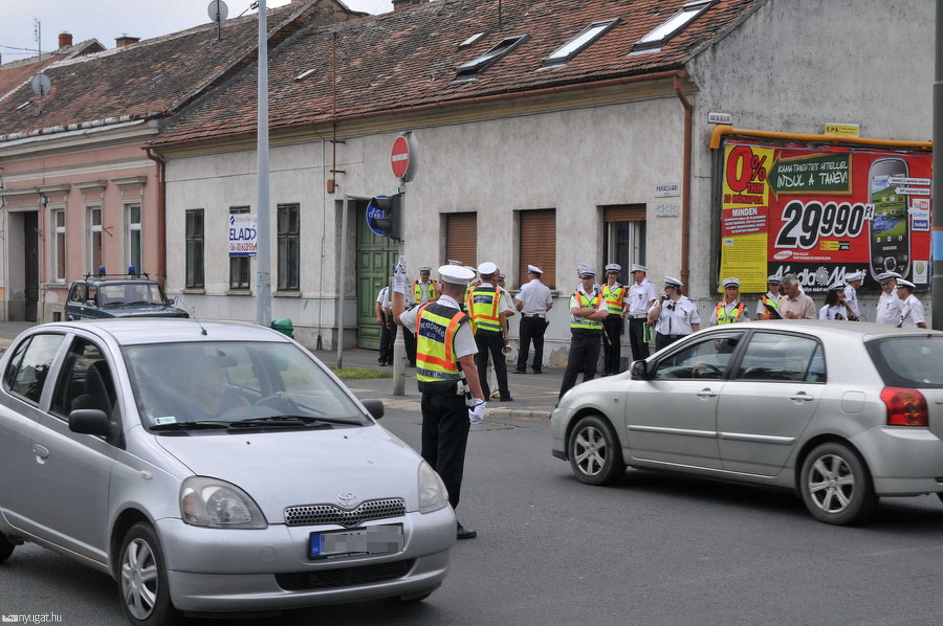 Karos forgalomirányító- és járőrverseny Szombathelyen 