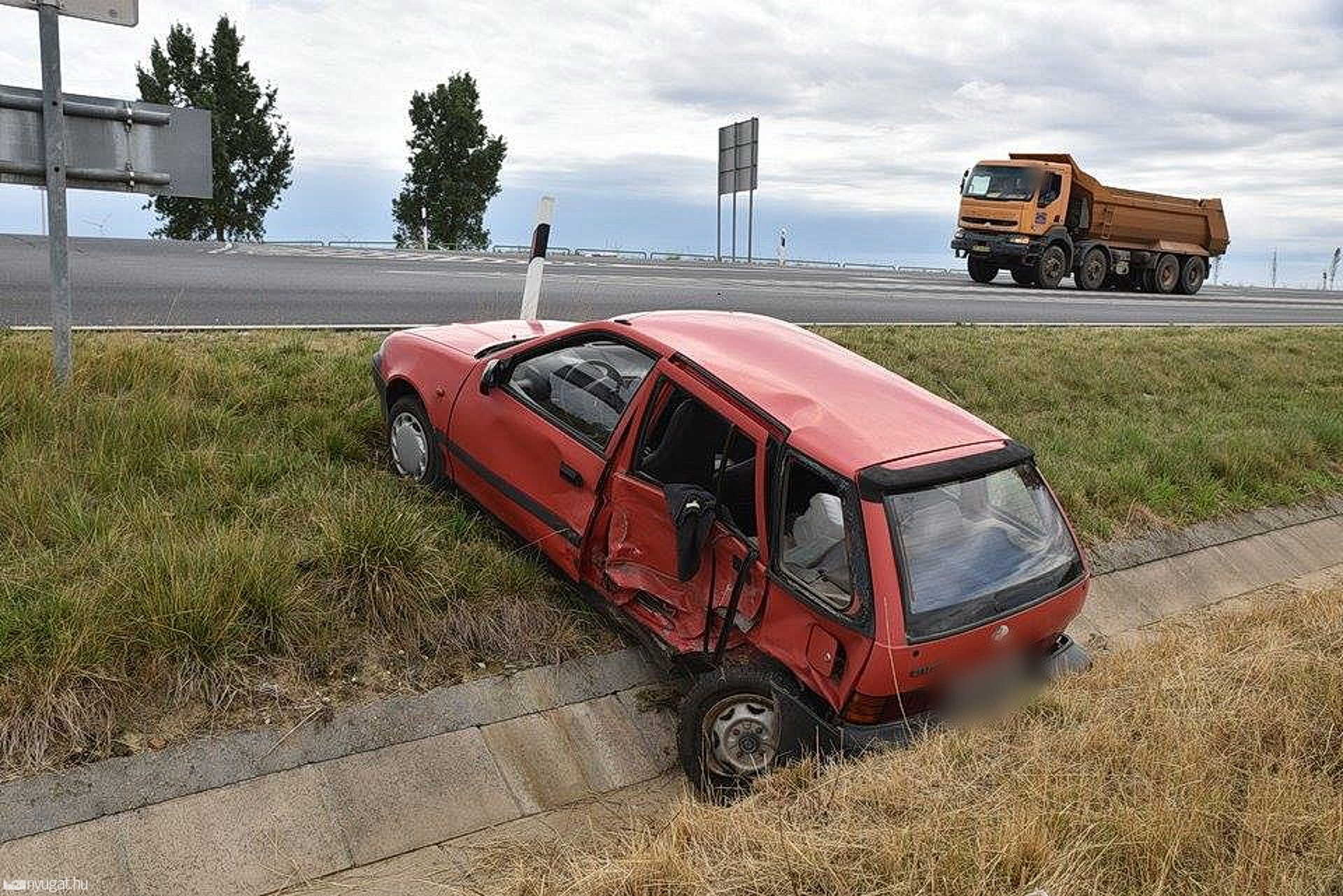 Amikor két rossz közül kell választani: szabálytalan Suzukiba rongyolt az Opel Sárvárnál