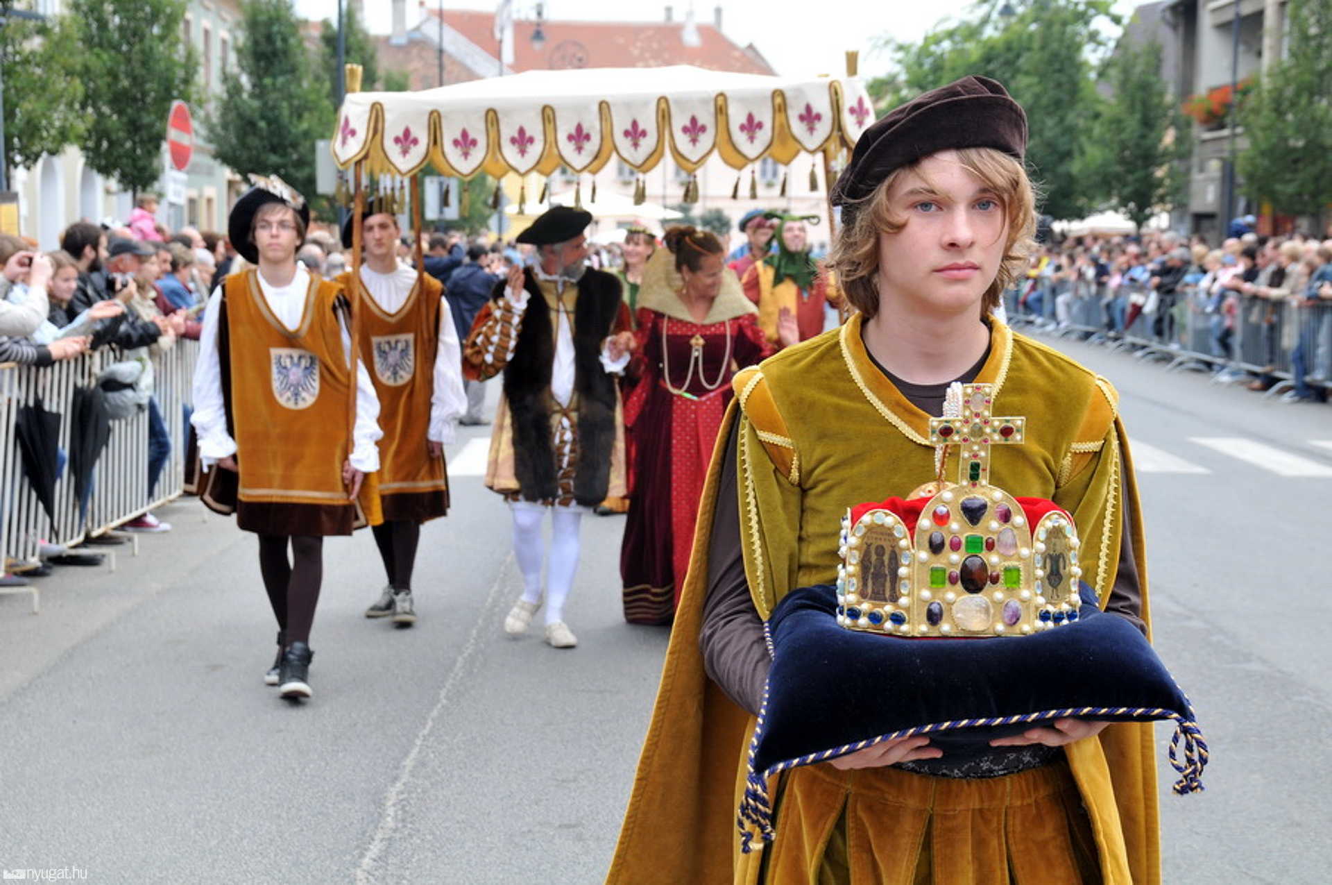 Hagyományőrzők külföldről