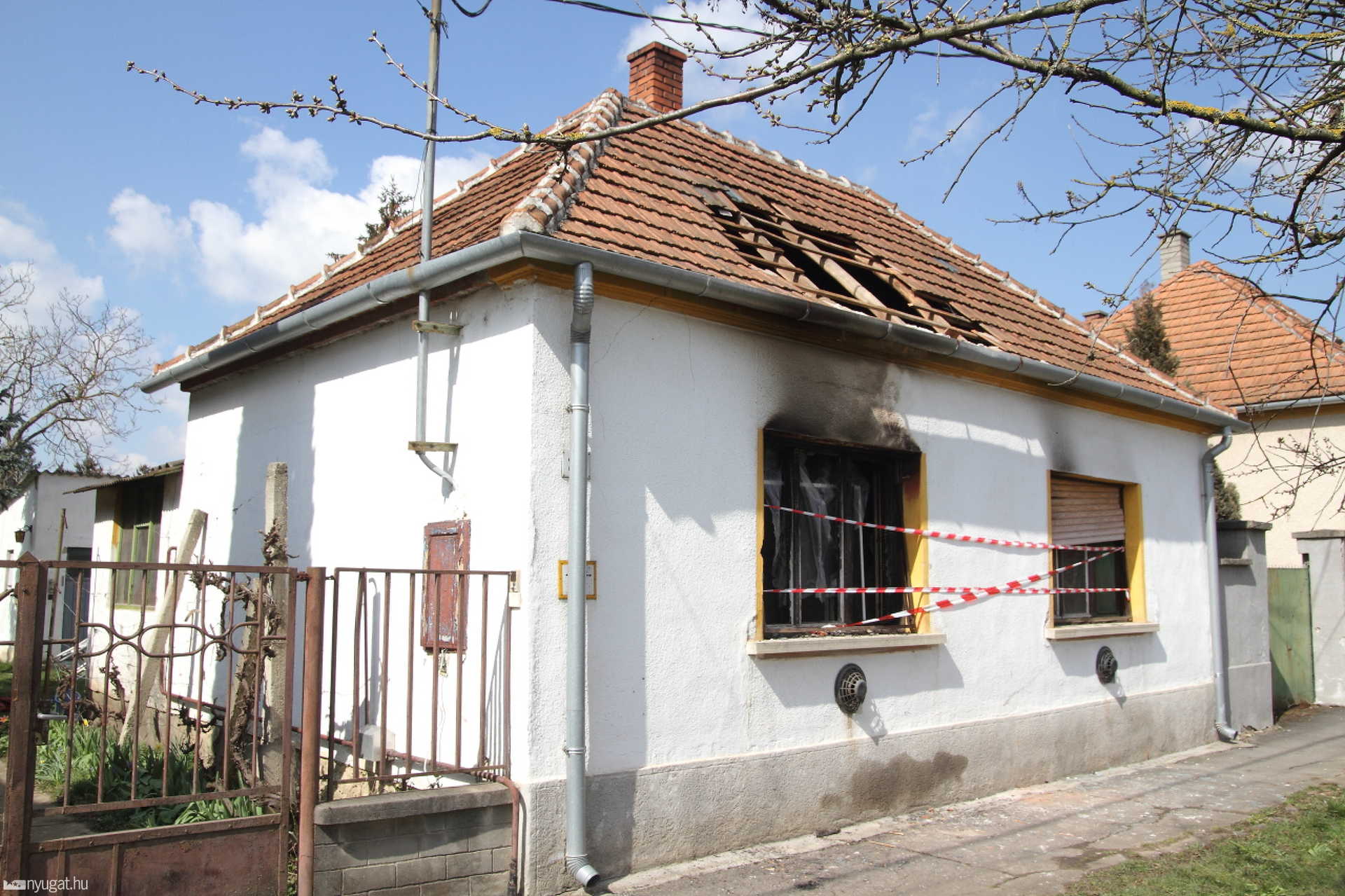 Három ember sérült egy sárvári háztűzben