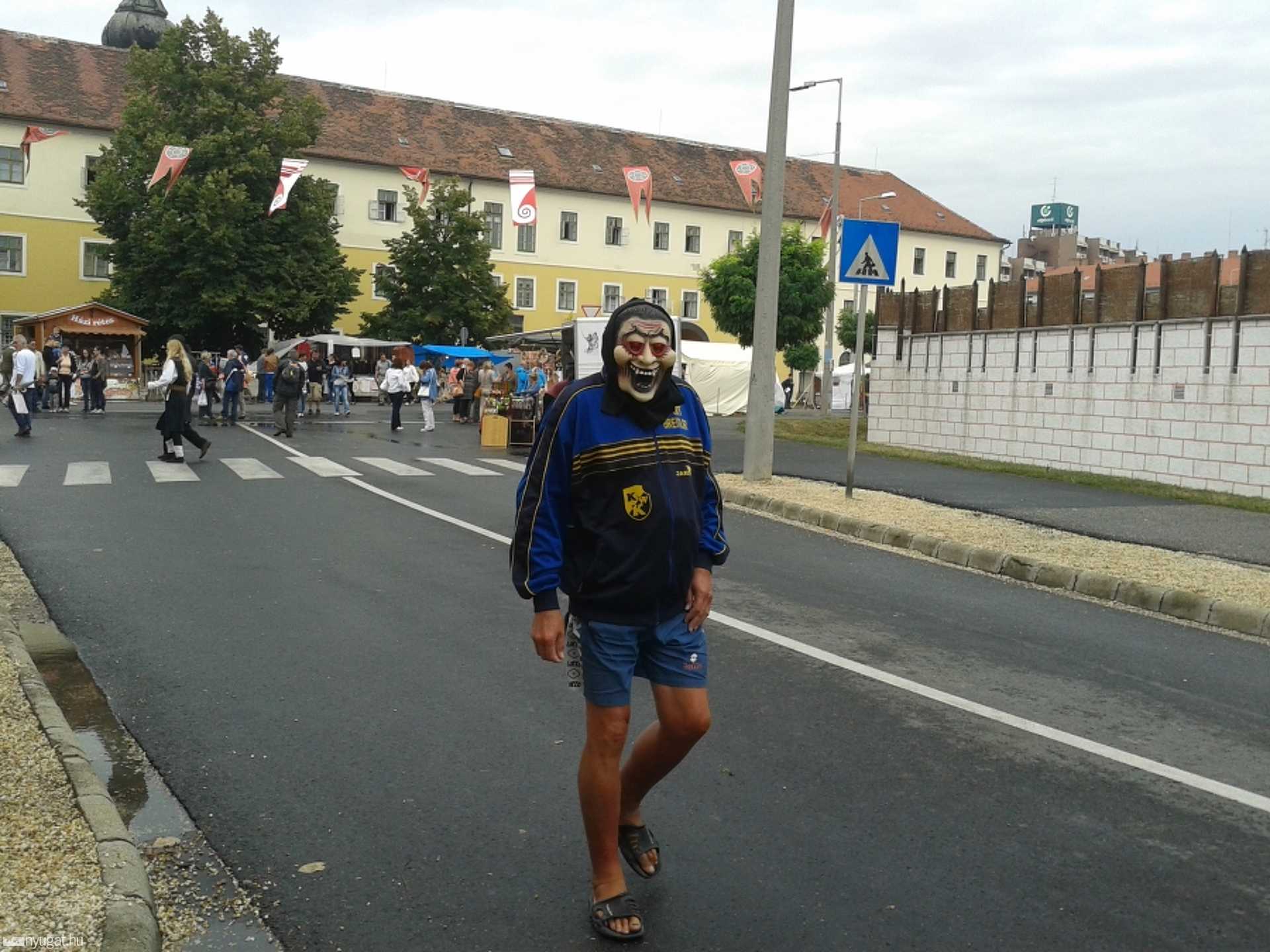 A halál is köztünk jár