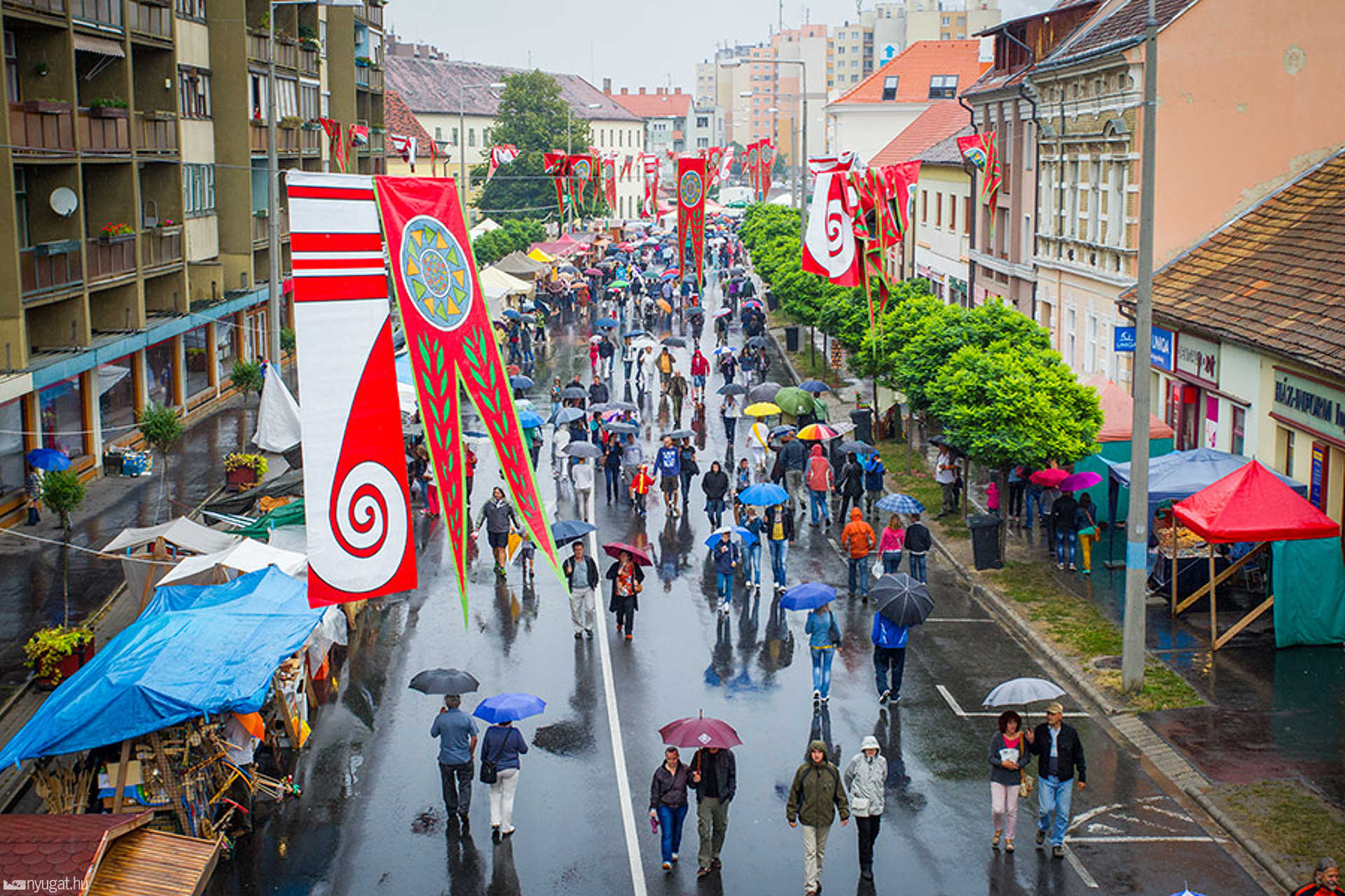 Esős karneváli varsárnap délután