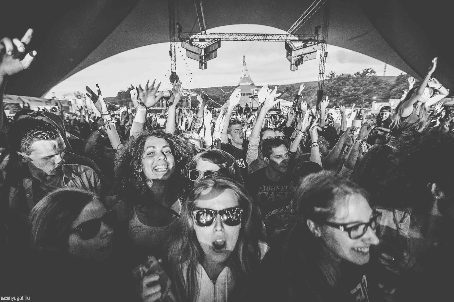 VOLT 2014 - esős első nap feketén fehéren