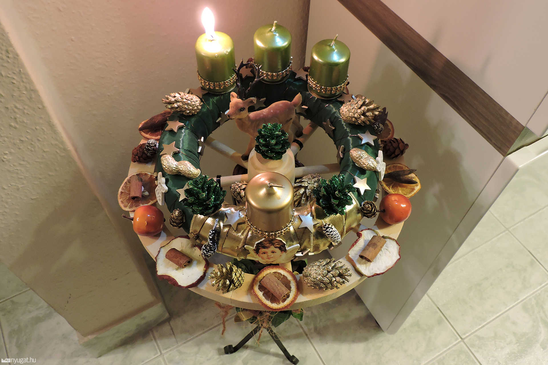 Szabó-Sinka Mária és Szabó Zoltán adventi koszorúja